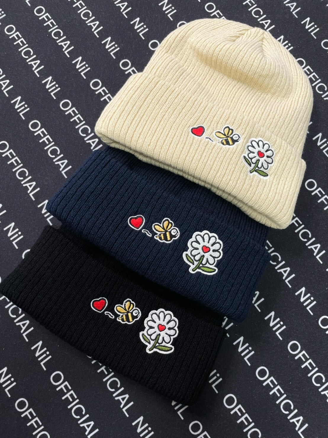 刺繡 蜜蜂 小花 標語 毛帽