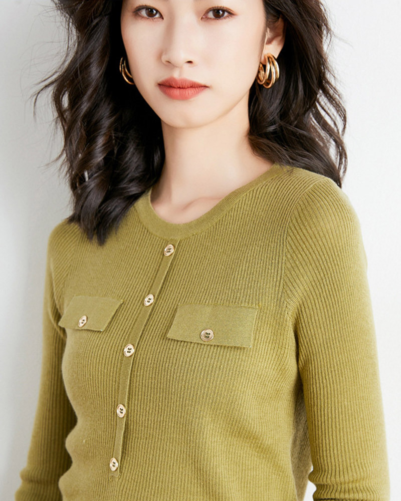 DEER.W 圓領排釦造型針織上衣 綠色