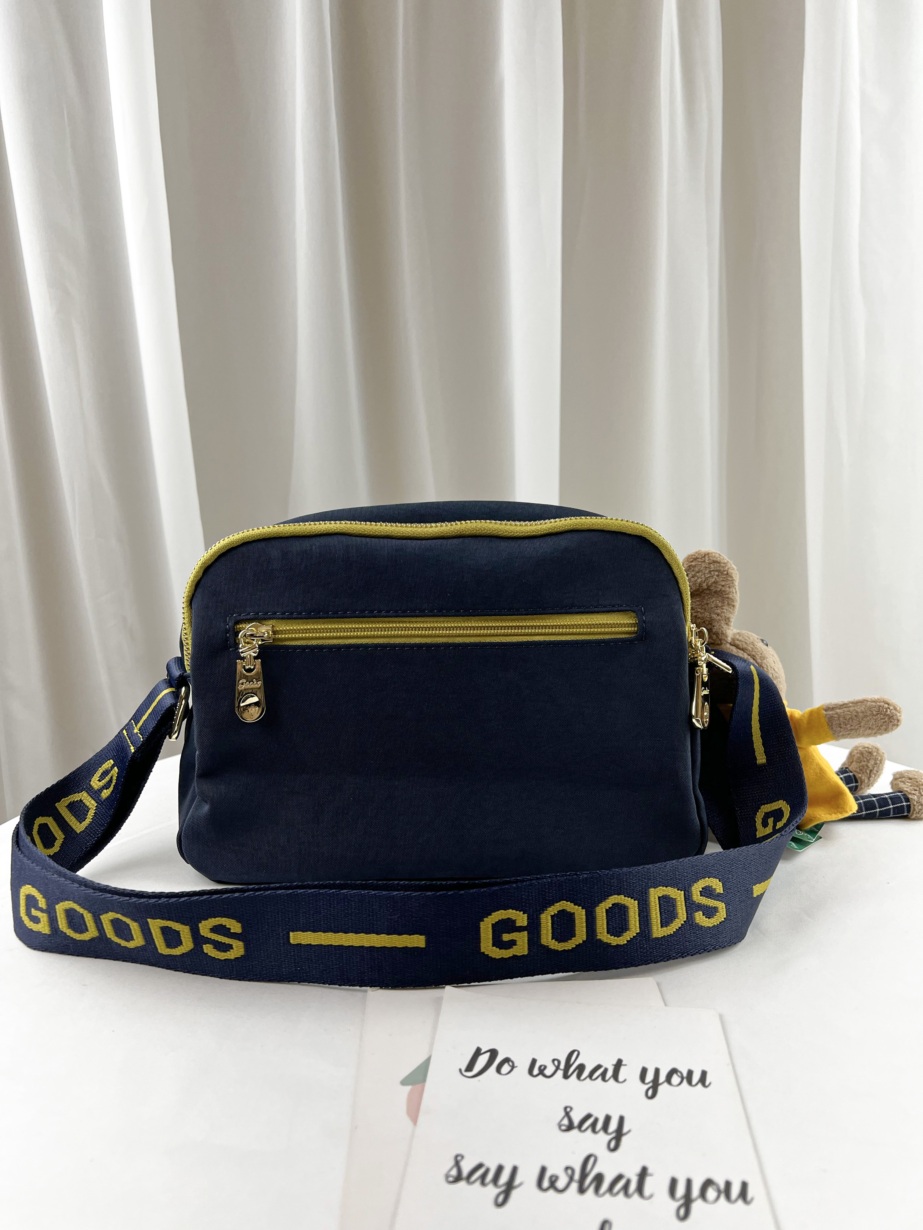 GOODS 織帶黃藍 丹寧防潑水側背包 附小熊吊飾 #2761