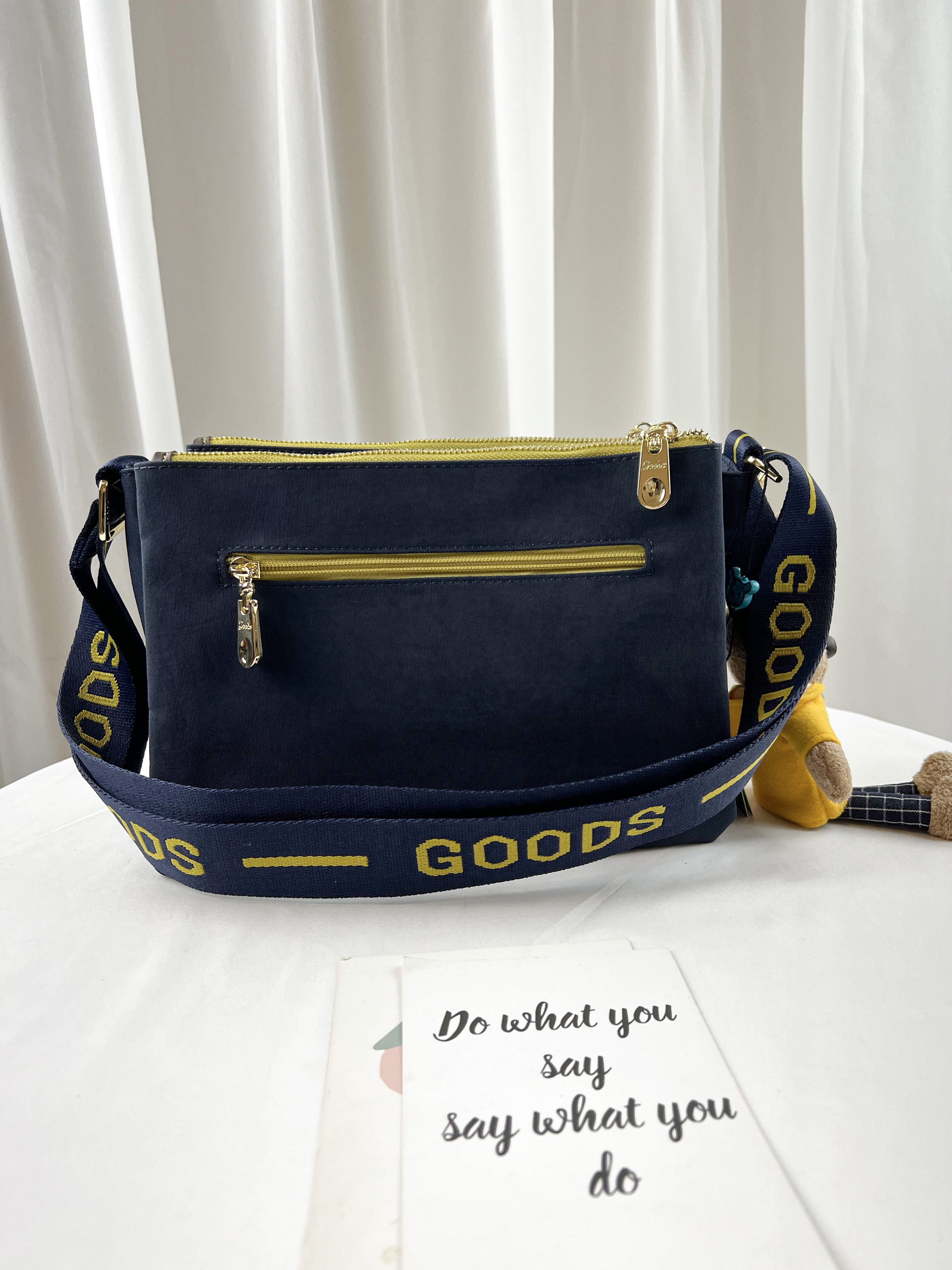GOODS 織帶黃藍 丹寧防潑水側背包 附小熊吊飾 #2678
