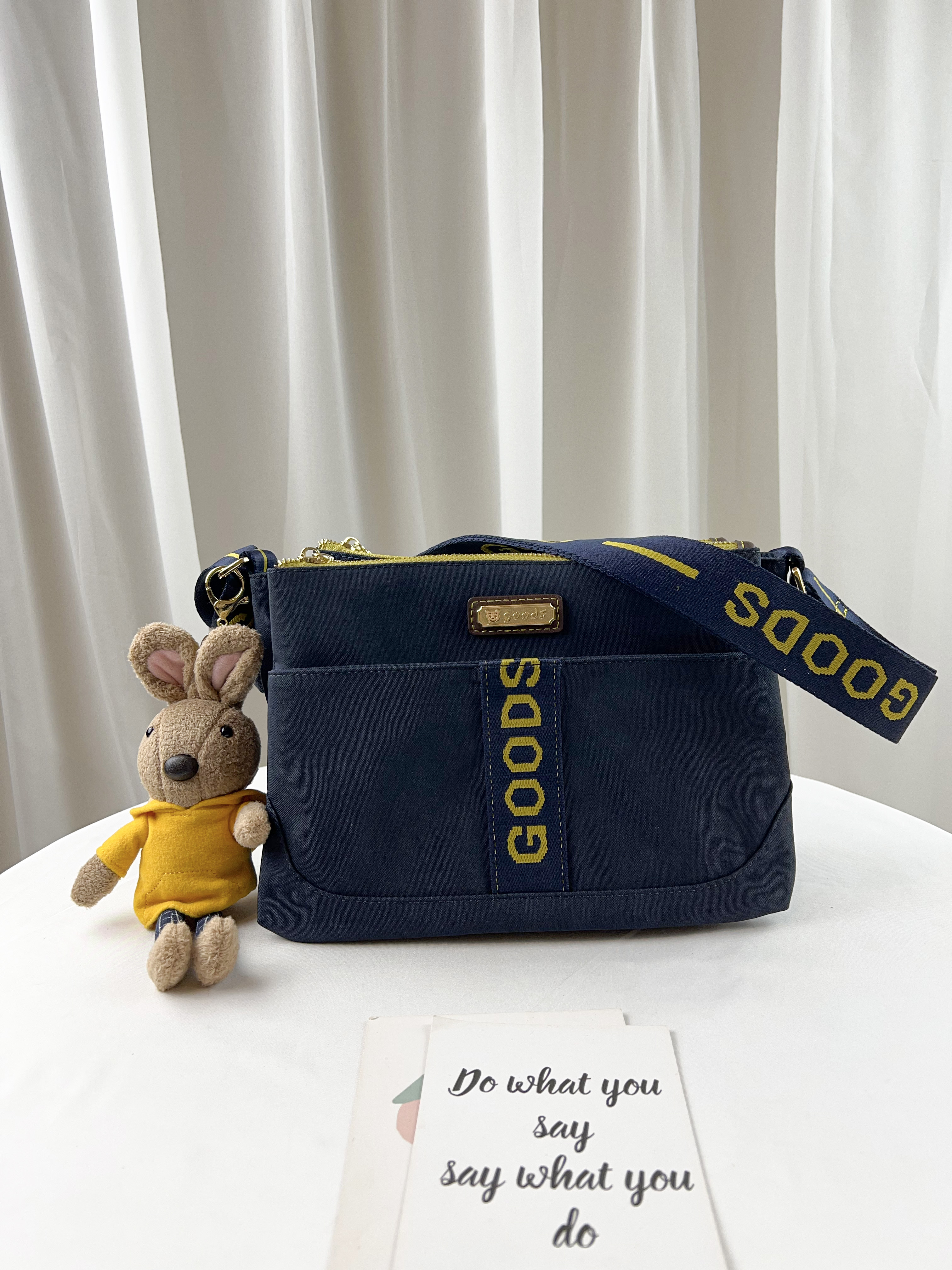 GOODS 織帶黃藍 丹寧防潑水側背包 附小熊吊飾 #2678
