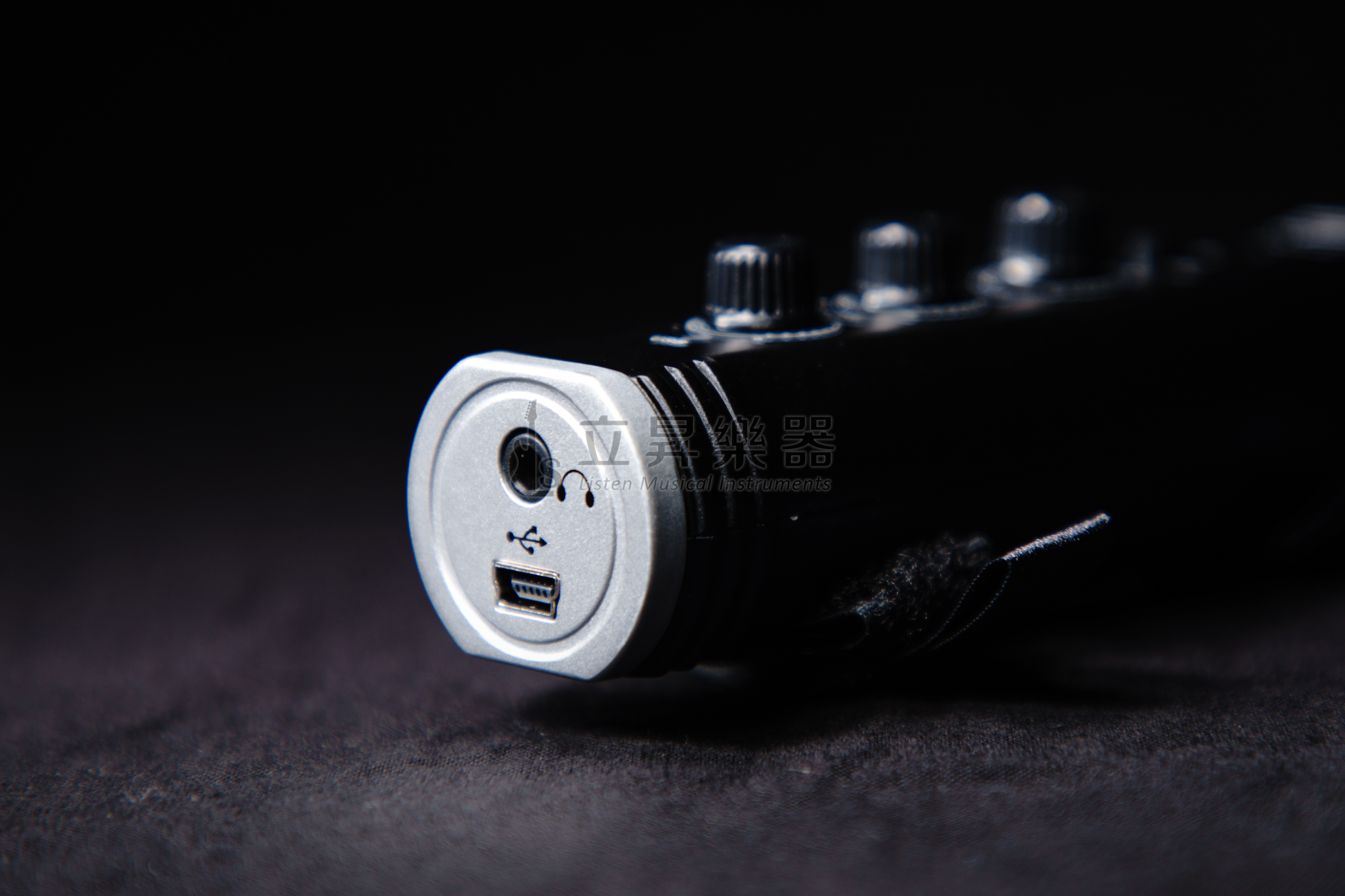 Alctron XU-2 MKII 錄音介面 錄音棒 interface 96kHz 24-bit A/D、48v幻象電源、可調節耳機監聽輸出、Mini-Ｂ插座 第 5 張圖片｜三峽錄音 / 音響