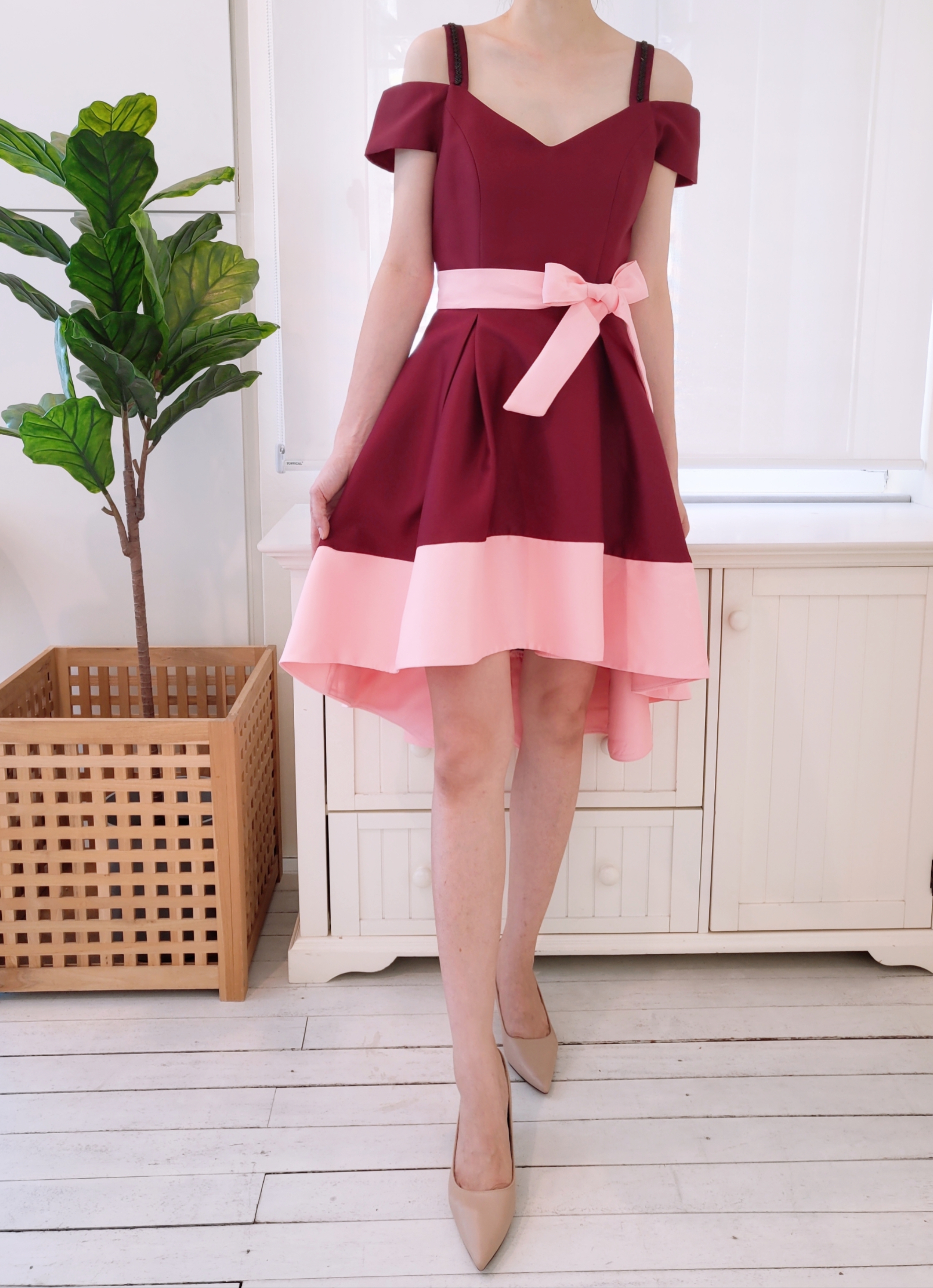 STRAP TWO TONE DROP SHOULDER DRESS