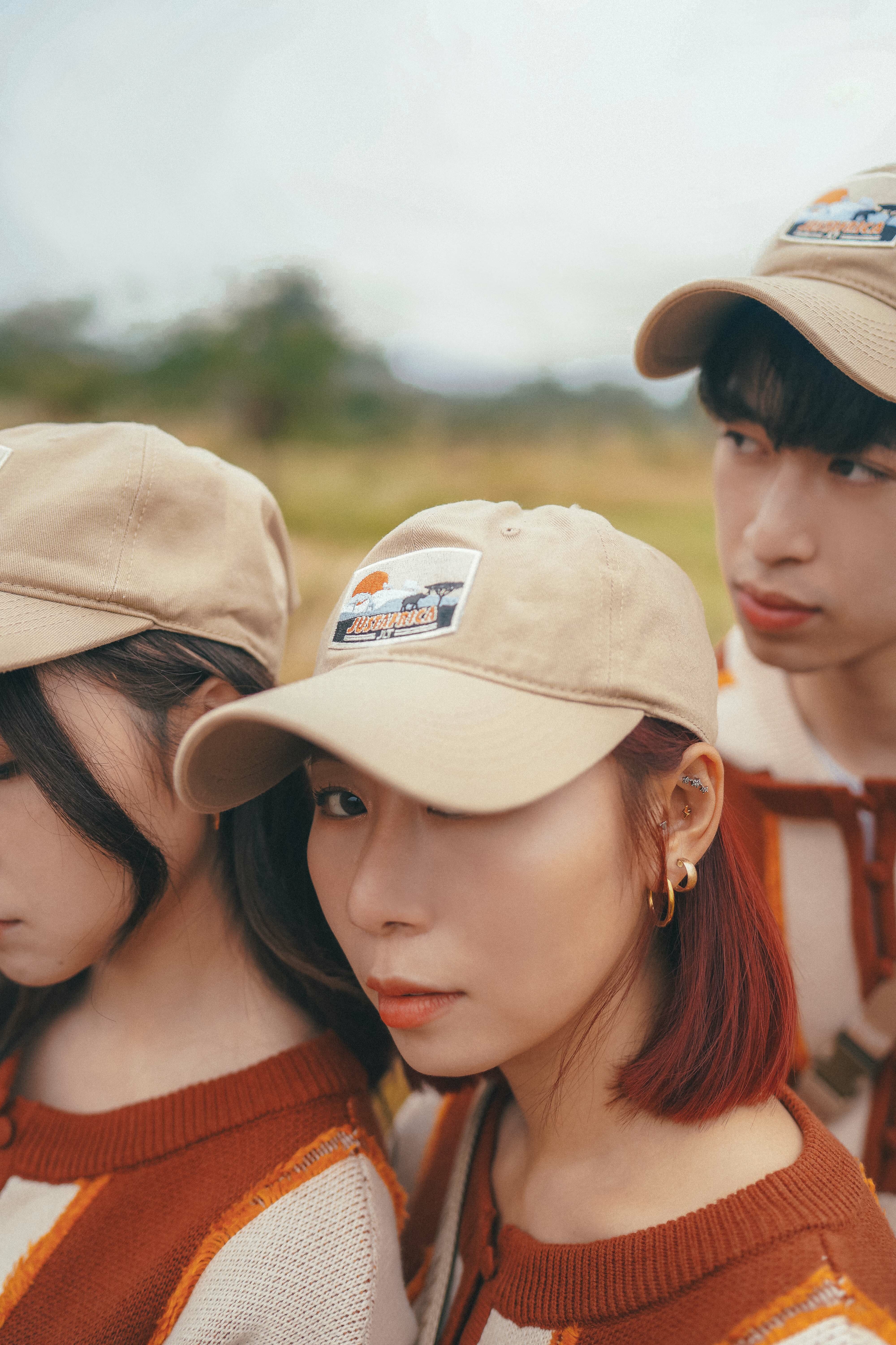 【Just Africa】刺繡布章棒球帽 - 杏色