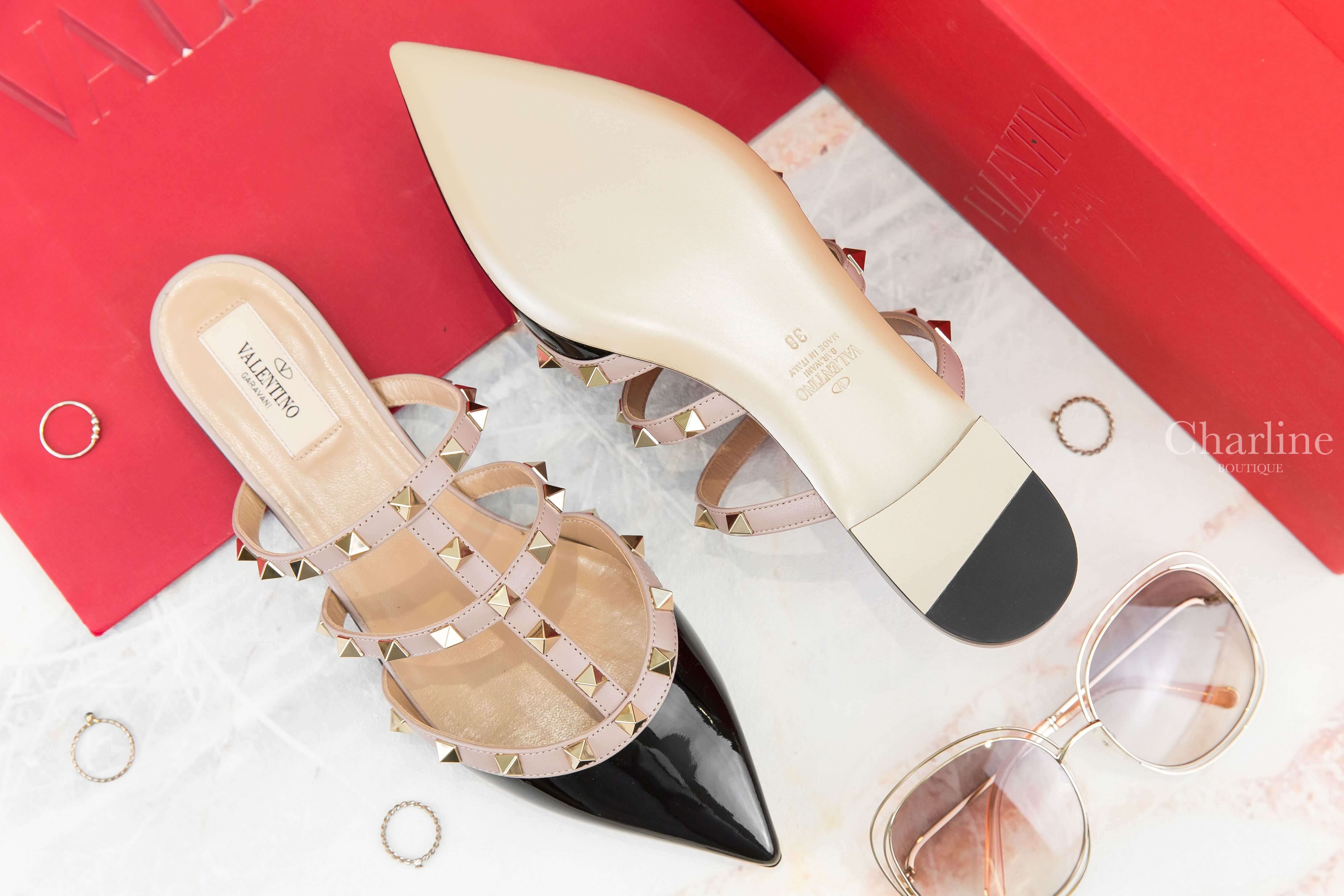 Valentino Rockstud Patent-Leather Mule 黑色漆皮龐克卯釘尖頭羅馬穆勒鞋-Charline Boutique 精品代購