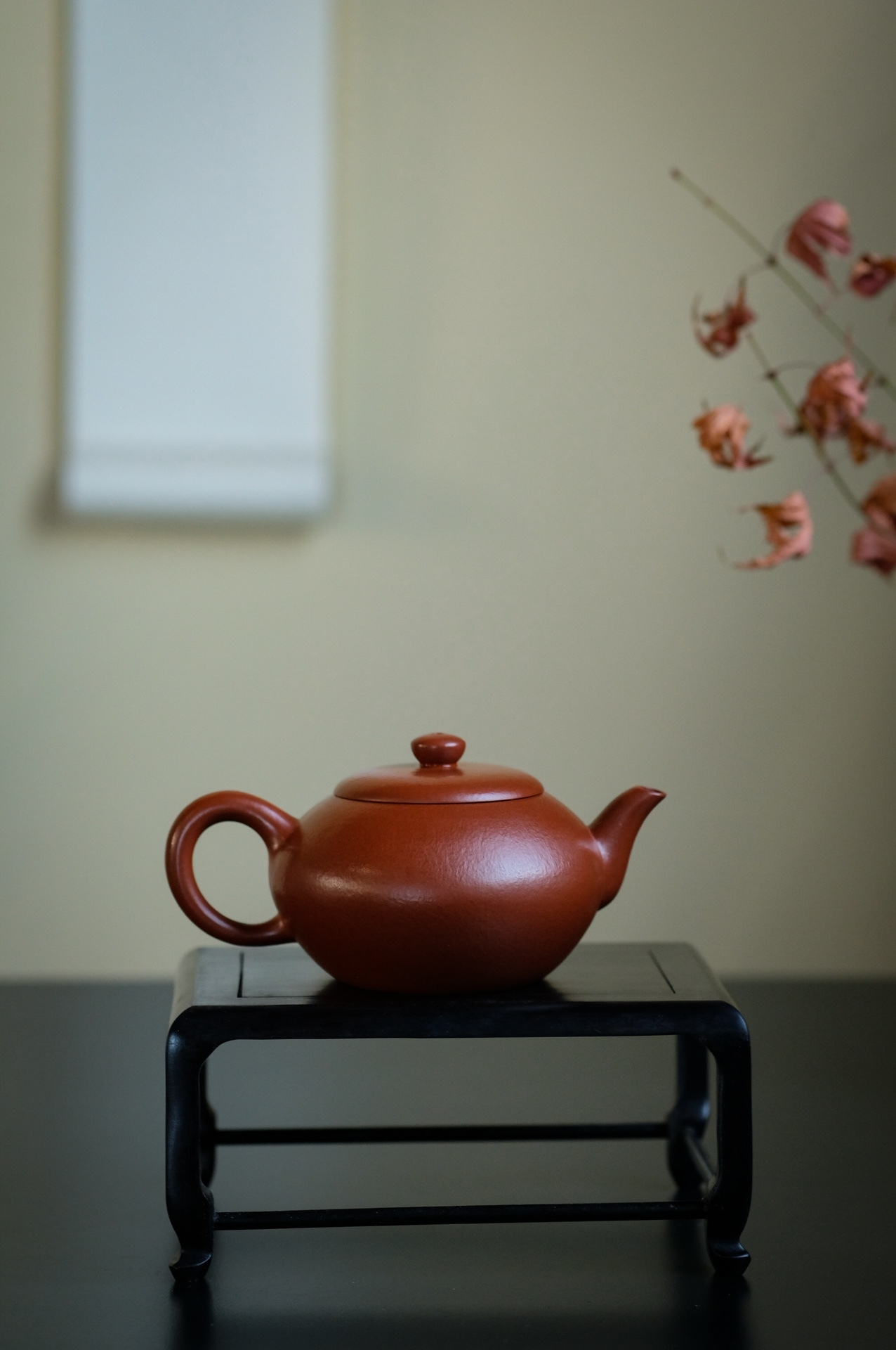 【影昔】-- 氣息飽滿，泥質細膩油潤，壺體的每個部分都獨立鮮明