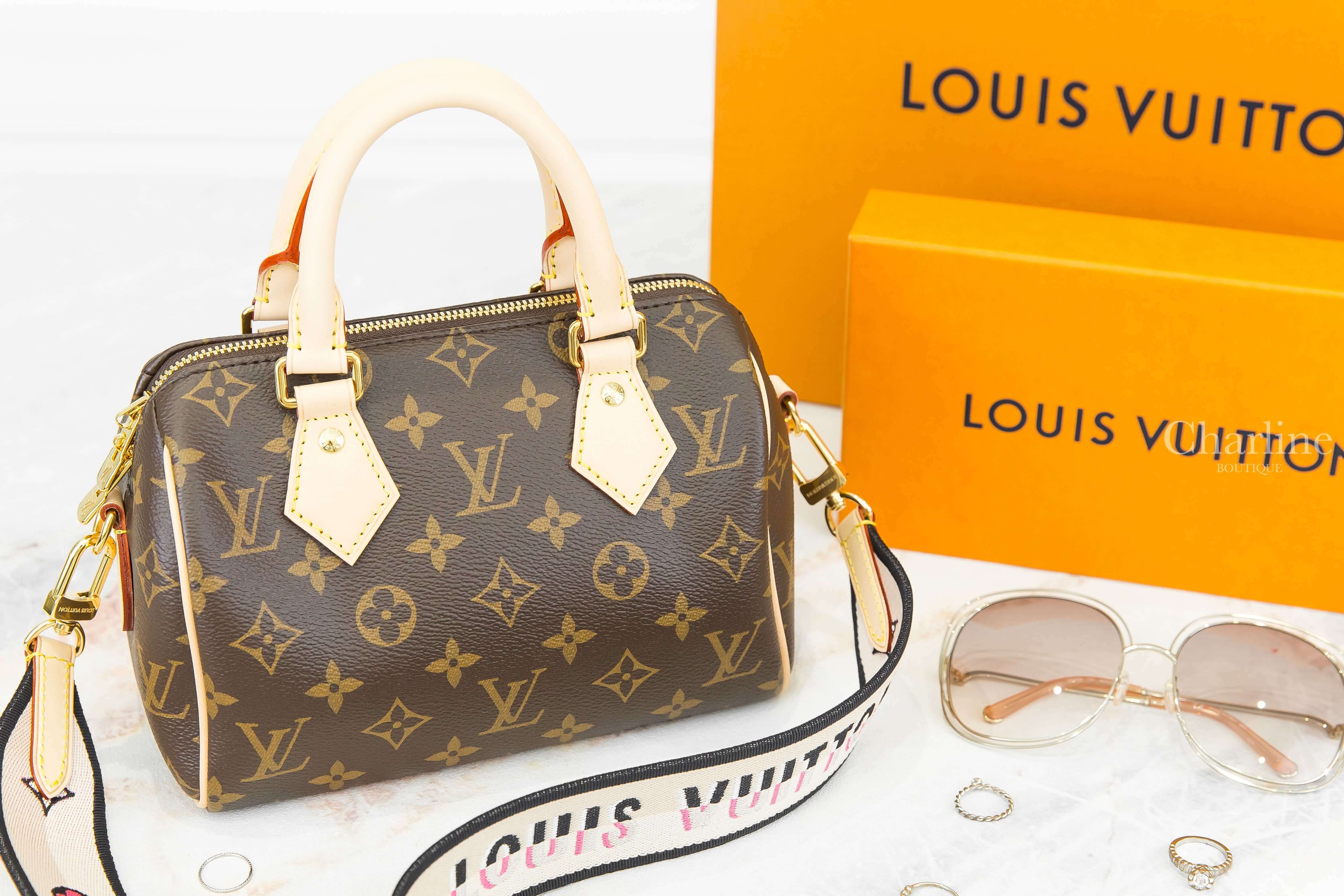 Louis Vuitton Speedy Bandoulière 20 Bag 咖啡色老花帆布米色刺繡黑滾邊寬背帶小牛皮提把手提肩背包-Charline Boutique 精品代購