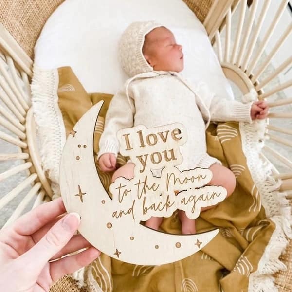 月亮木製里程碑