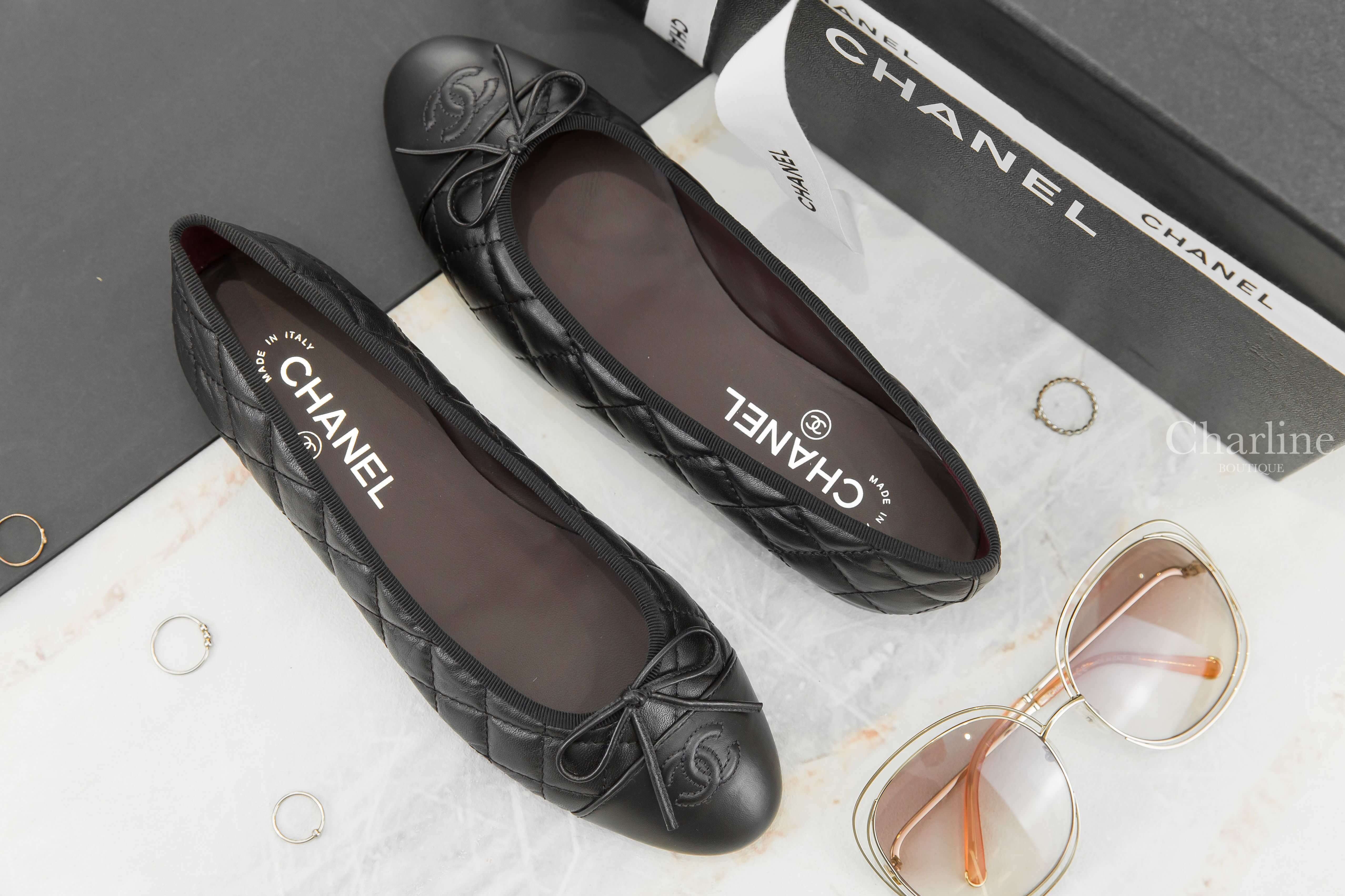 Chanel Flats 黑/黑CC蝴蝶結仿舊牛皮菱格紋芭蕾平底舞鞋-Charline Boutique 精品代購
