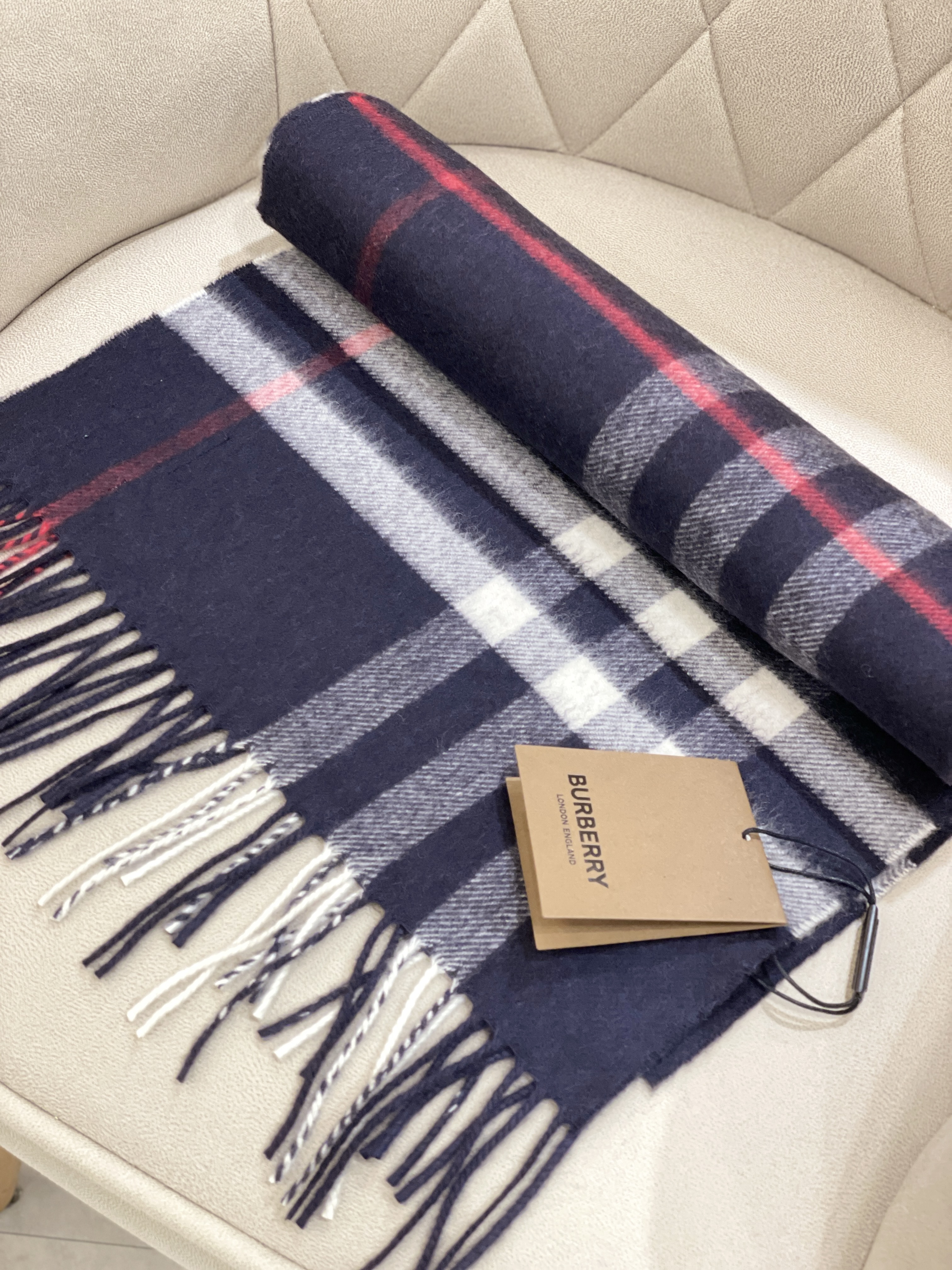 BURBERRY Cashmere Scarf