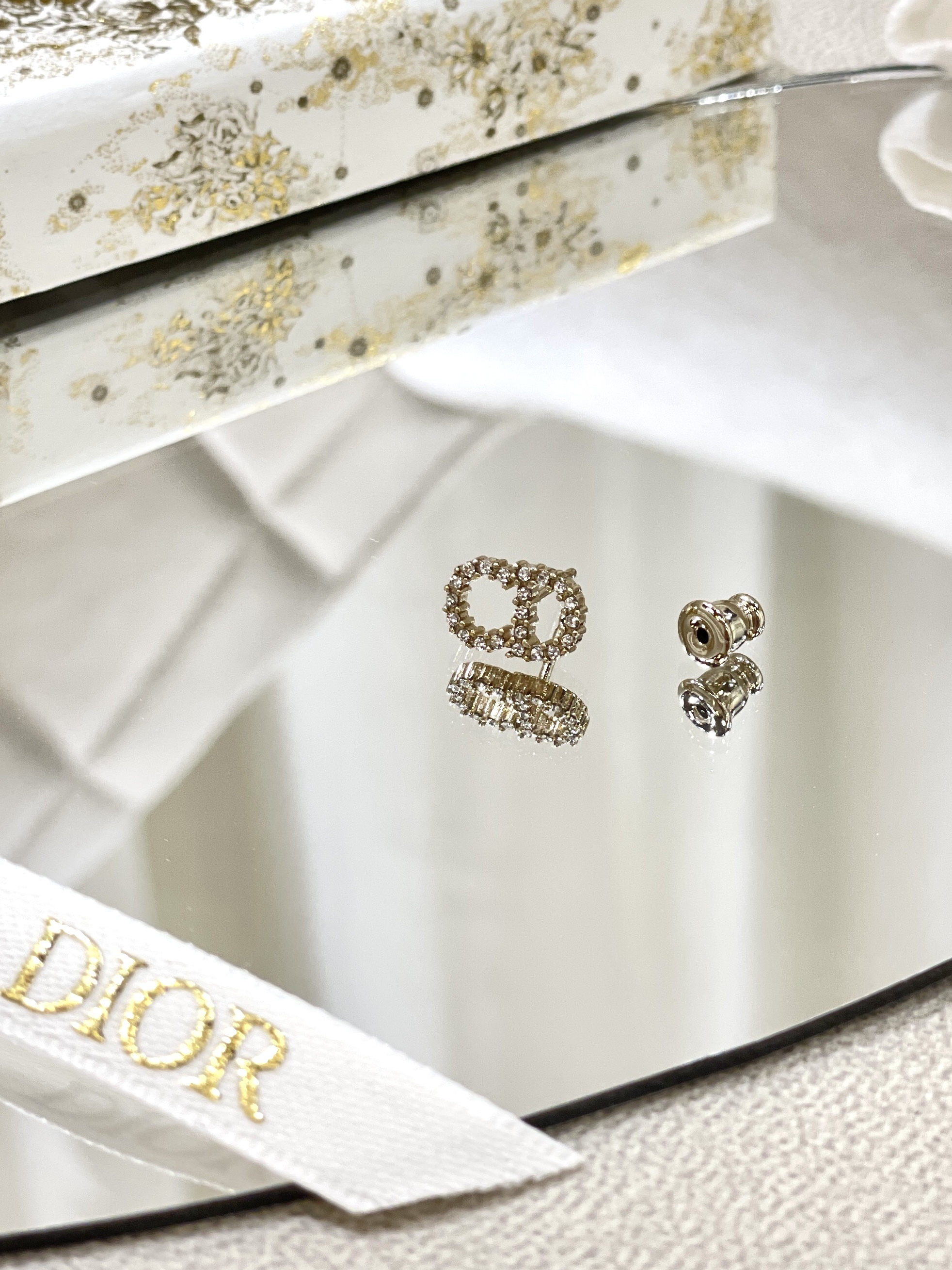 DIOR Clair D Lune Earrings E1715