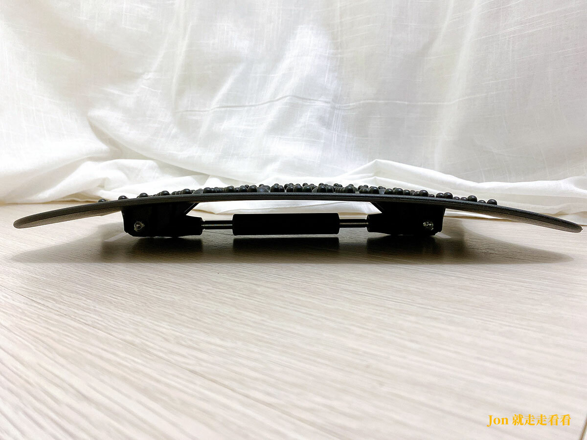 JON就走走看看 推薦倍麗森瑜珈墊+專利拉背器，持續運動才是保護身體最好的方法