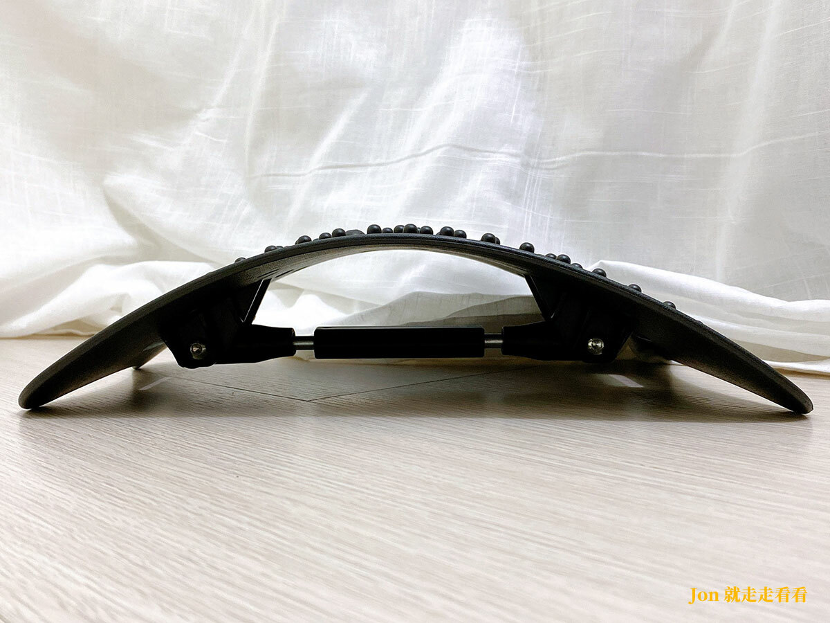 JON就走走看看 推薦倍麗森瑜珈墊+專利拉背器，持續運動才是保護身體最好的方法