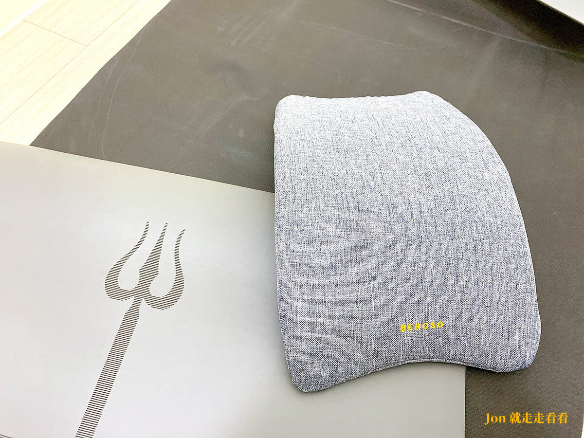 JON就走走看看 推薦倍麗森瑜珈墊+專利拉背器，持續運動才是保護身體最好的方法