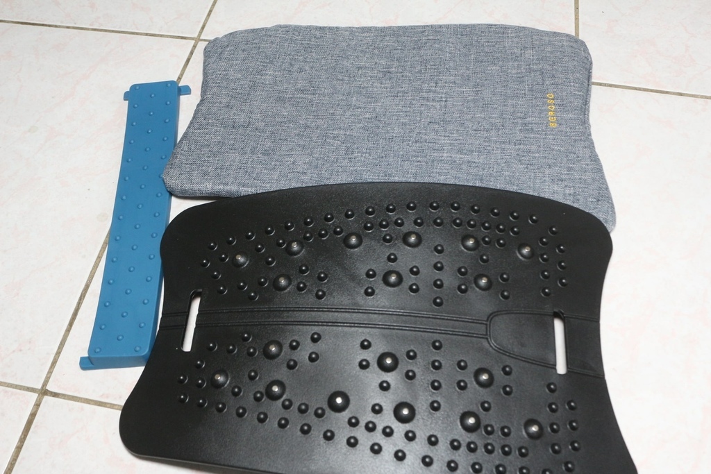 飯桶家族的吃喝玩樂推薦倍麗森瑜珈墊+專利拉背器，調整體態與姿勢的好選擇