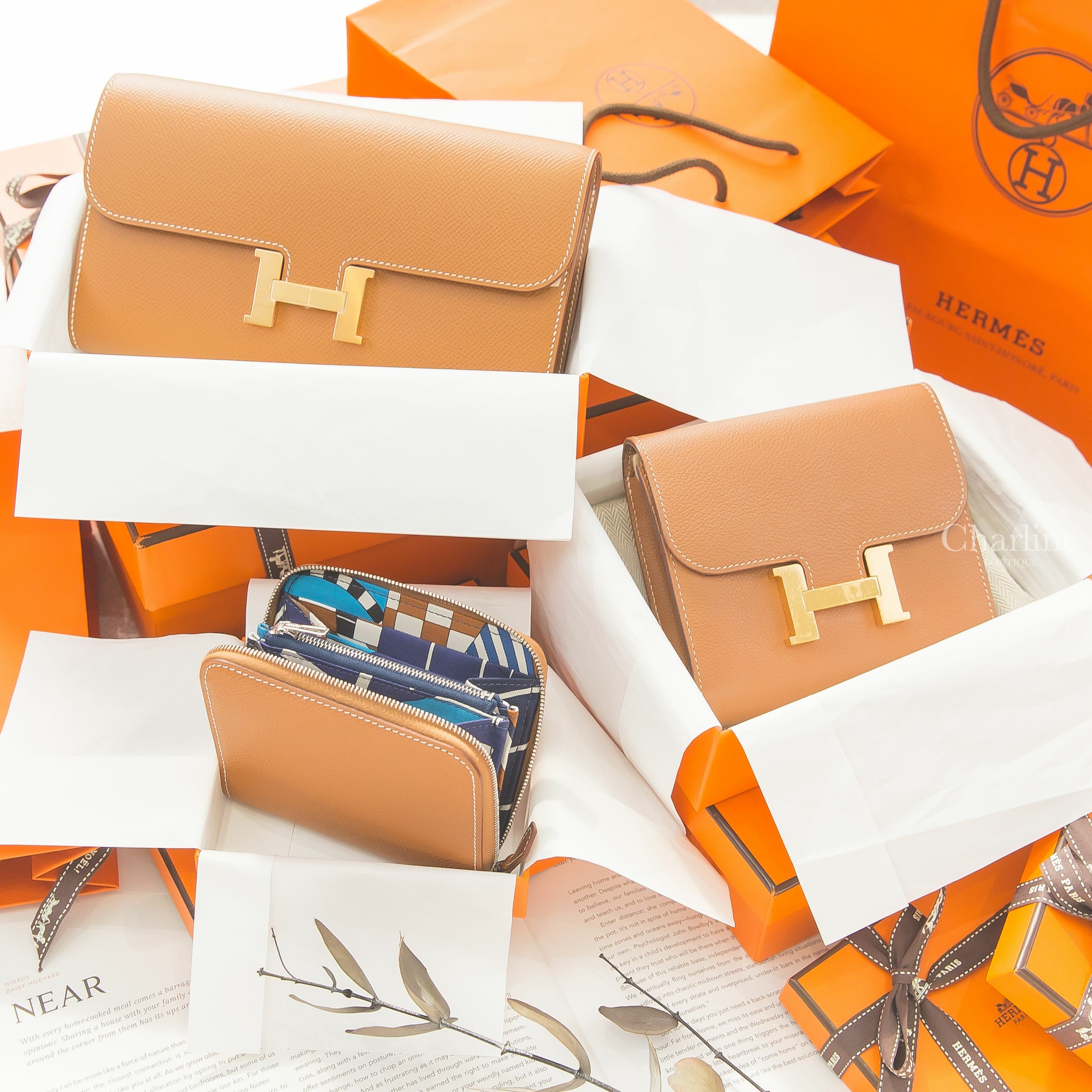 Hermès Constance To Go 焦糖色金釦,Hermes Constance Compact 焦糖色金釦,Hermès Silk' In Compact Wallet 焦糖色絲巾短夾-Charline Boutique 精品代購