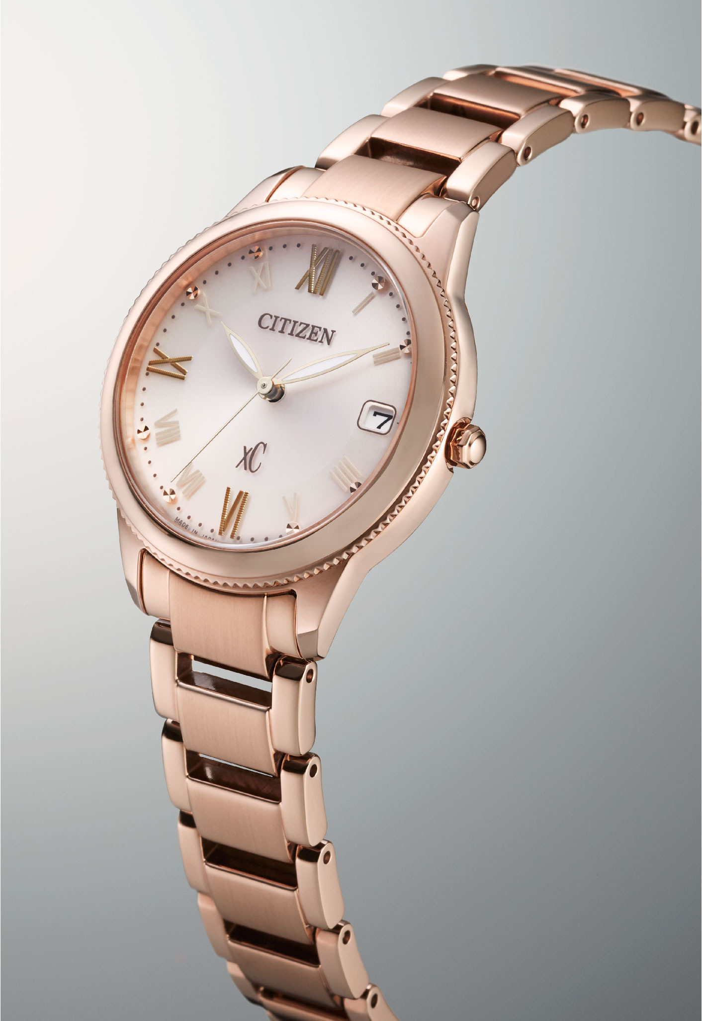 萬年鐘錶 - Citizen 星辰錶  XC   亞洲限定款玫瑰金光動能女錶 EO1232-56W 錶徑32MM