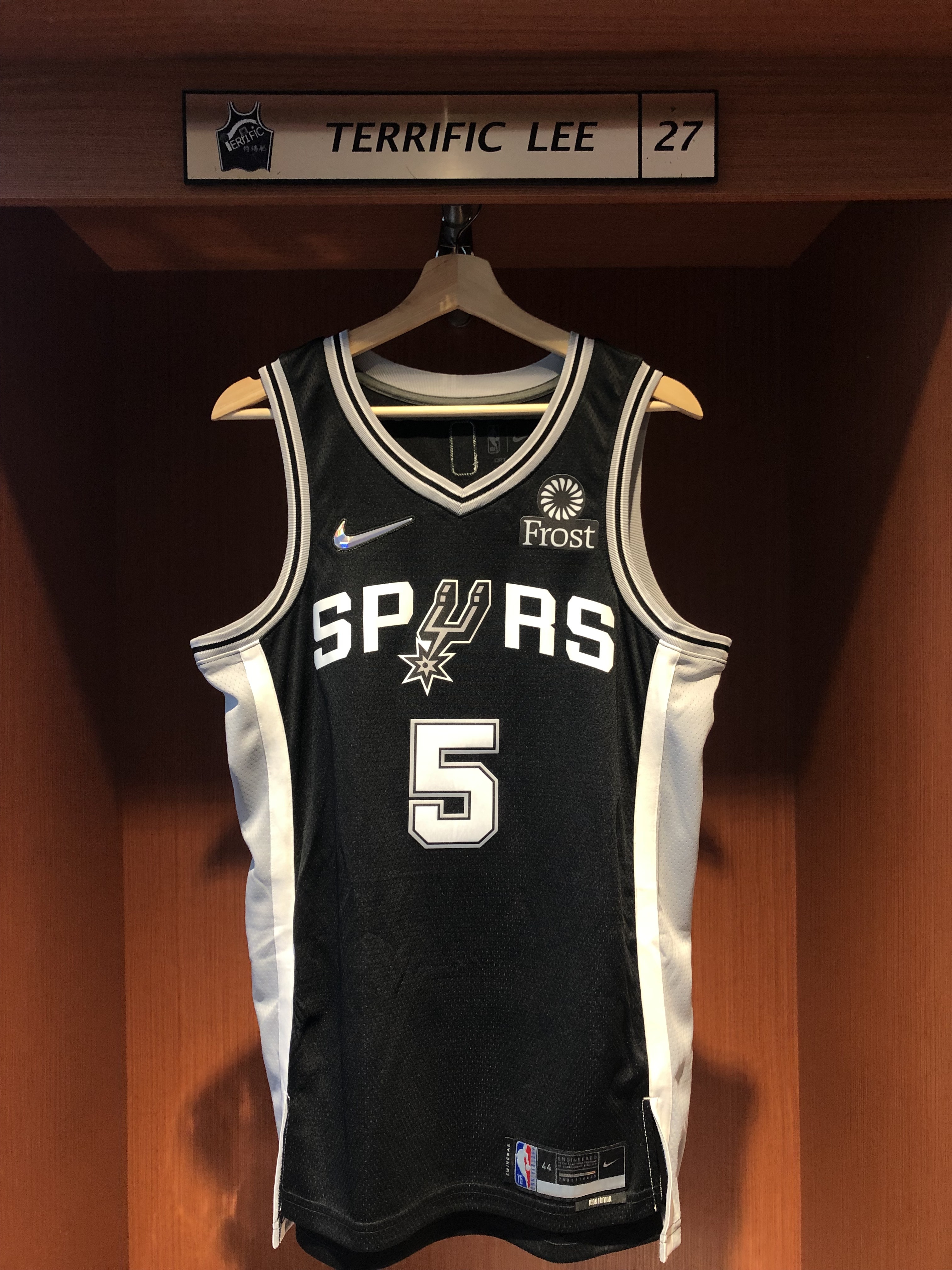 NBA球衣 Dejounte Murray 聖安東尼奧馬刺黑 75周年 鑽石標 Icon Nike Swingman 球迷版 熱轉印 含贊助商標 全新