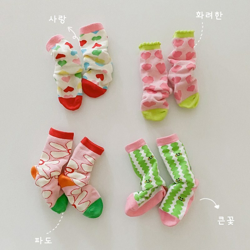 繽紛愛心綠色笑臉襪