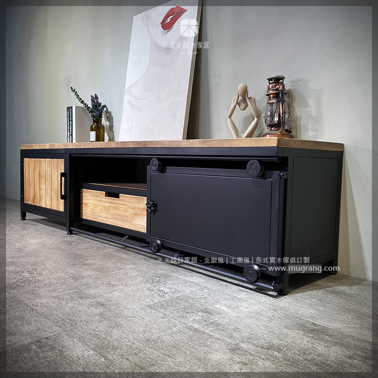 LOFT實木滑門收納電視櫃|可訂製