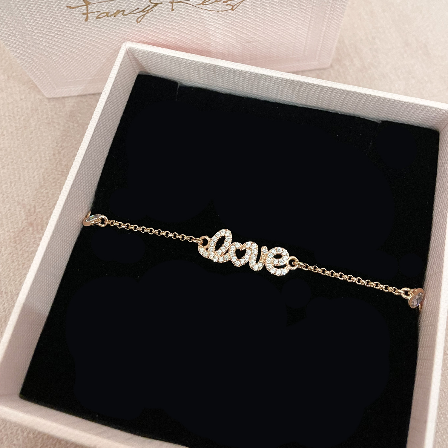 Crystal " L.O.V.E " necklace (Rose Gold)