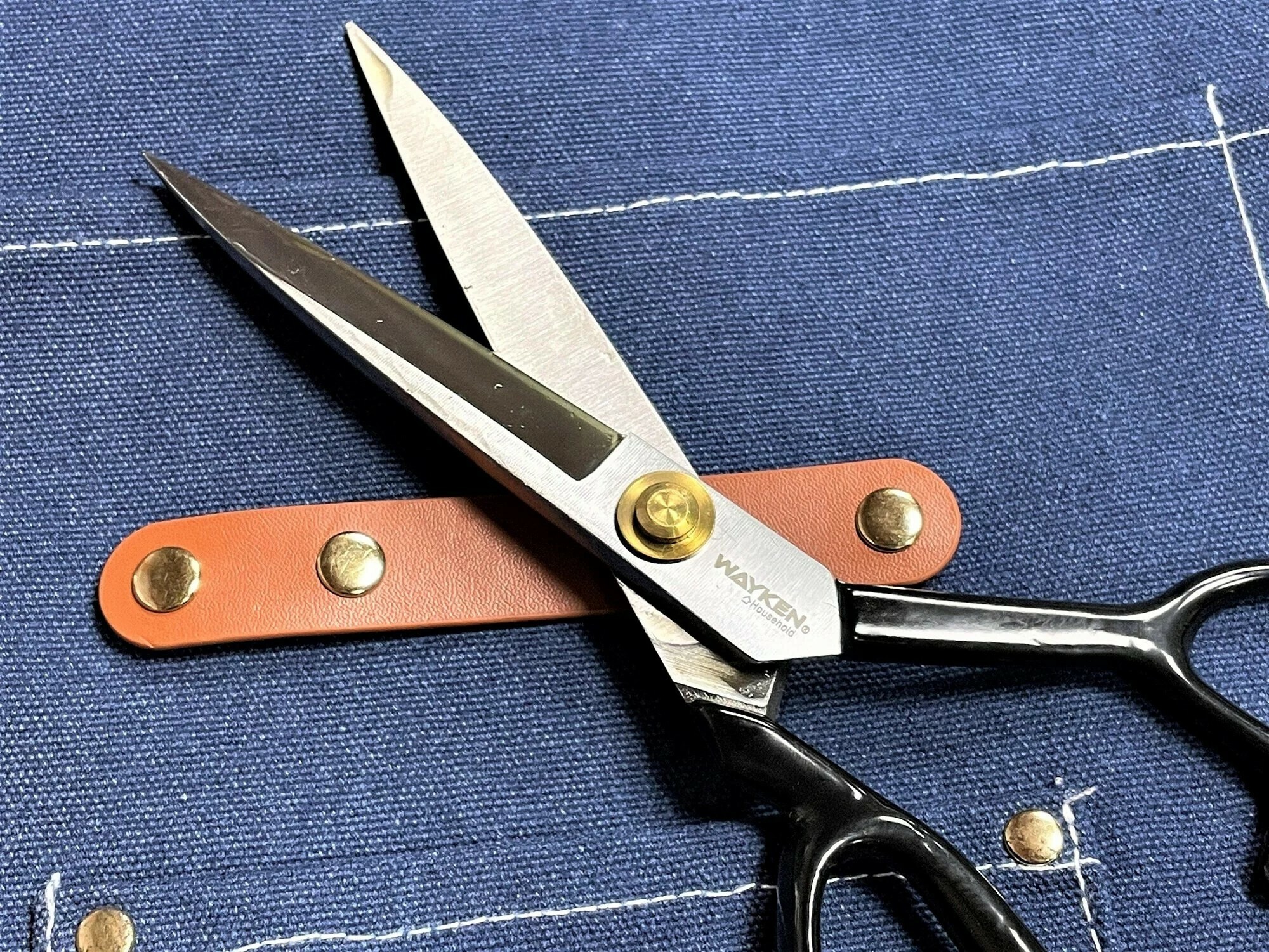 『威肯WAYKEN』鍛造鋼專業裁布剪刀（8/9/10吋）