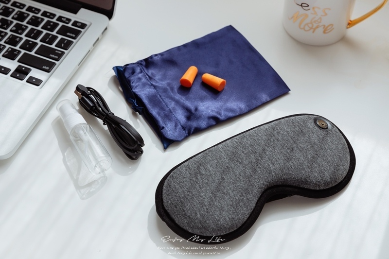 Ami芽芽推薦磁吸式三段溫控定時立體熱敷眼罩，3C族必備