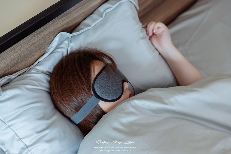 Ami芽芽推薦磁吸式三段溫控定時立體熱敷眼罩，3C族必備