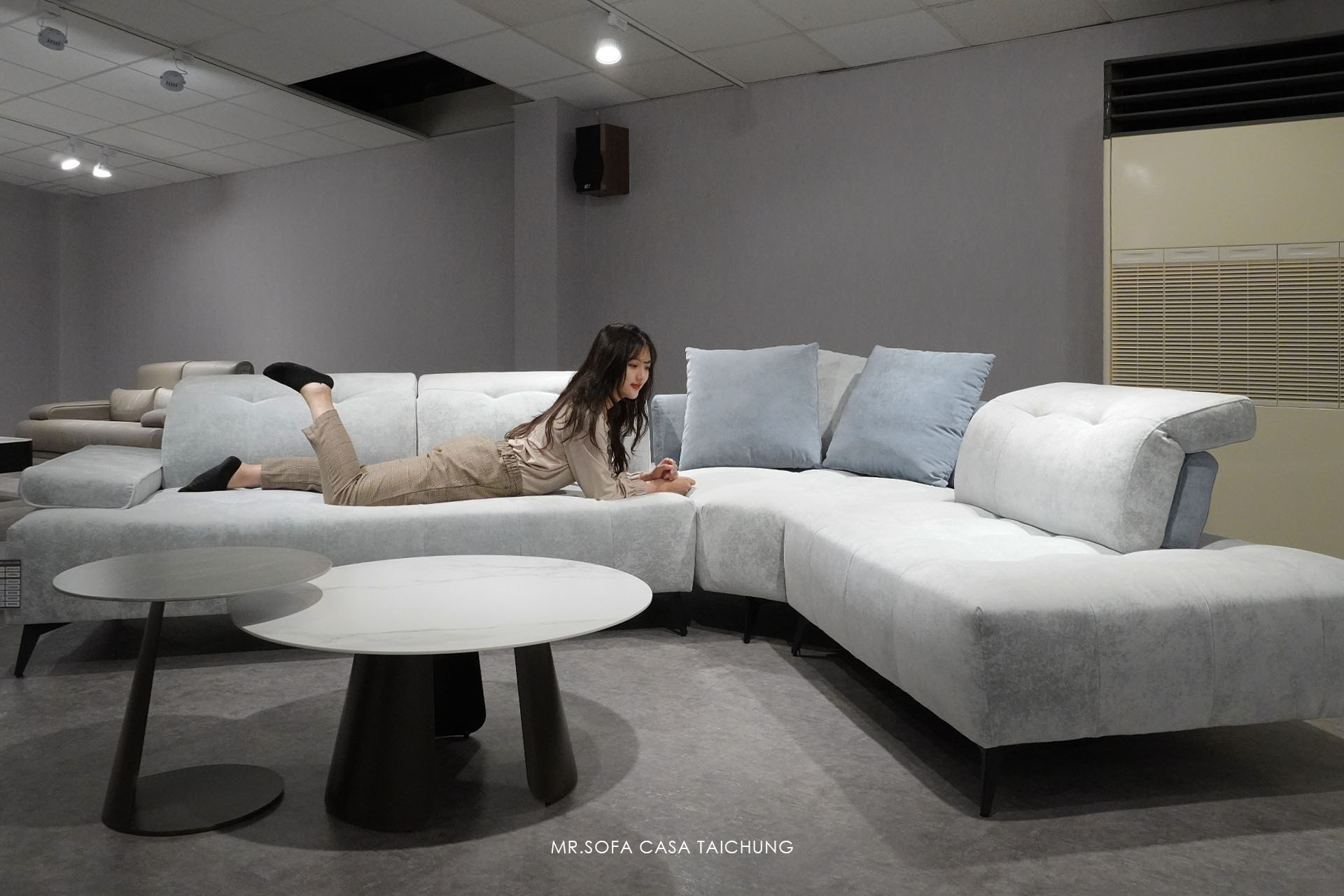 寬敞舒適雙功能沙發