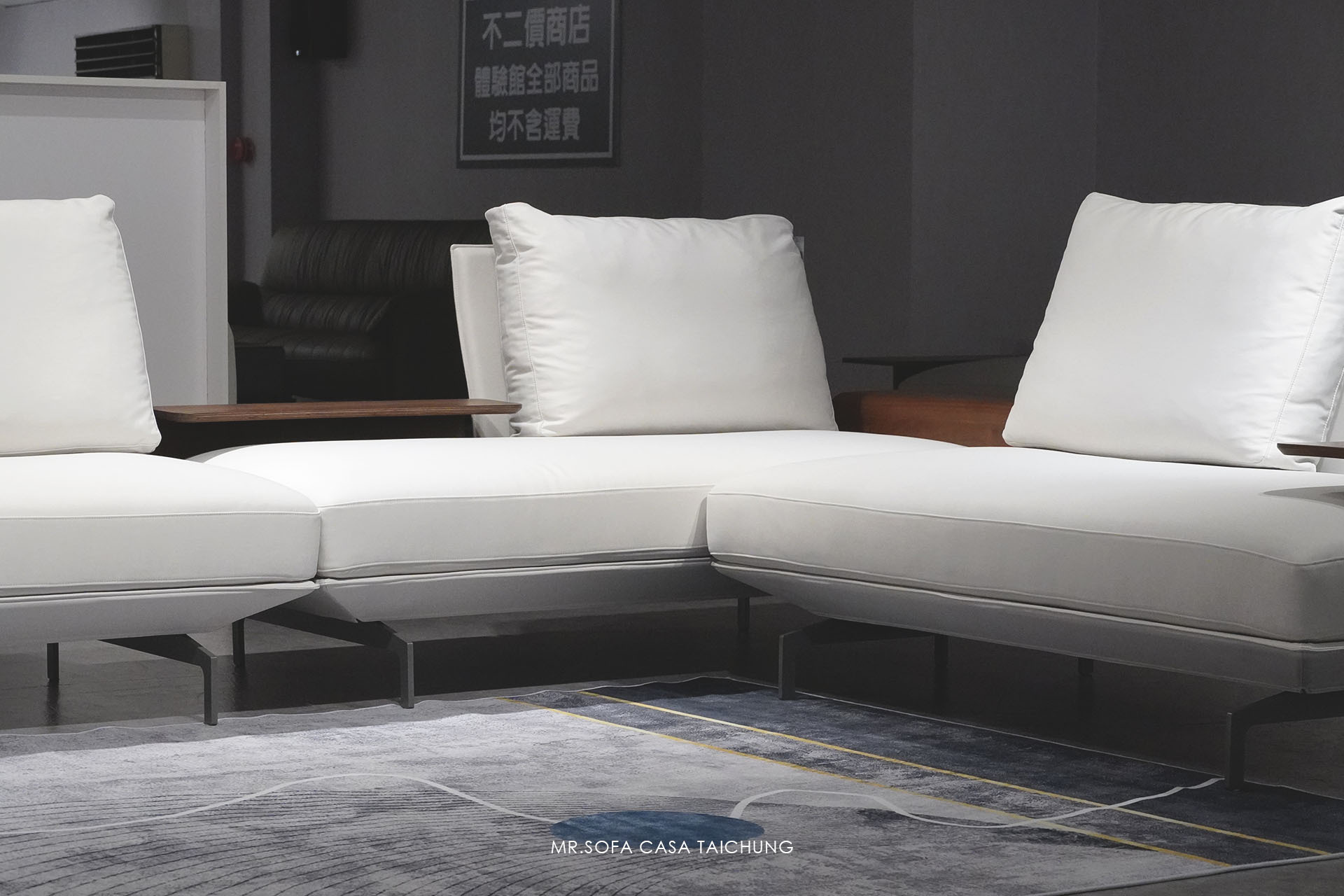 貝絲沙發採用頂級涼感貓抓