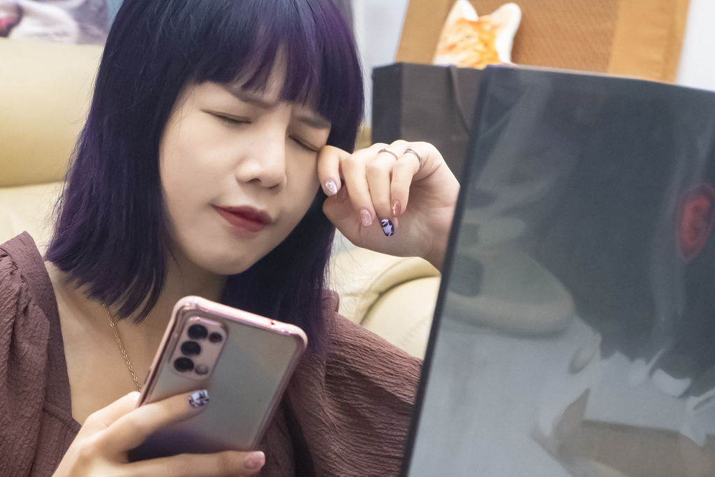 鄒Ma小涓推薦磁吸式三段溫控定時立體熱敷眼罩，疲勞眼睛的好幫手