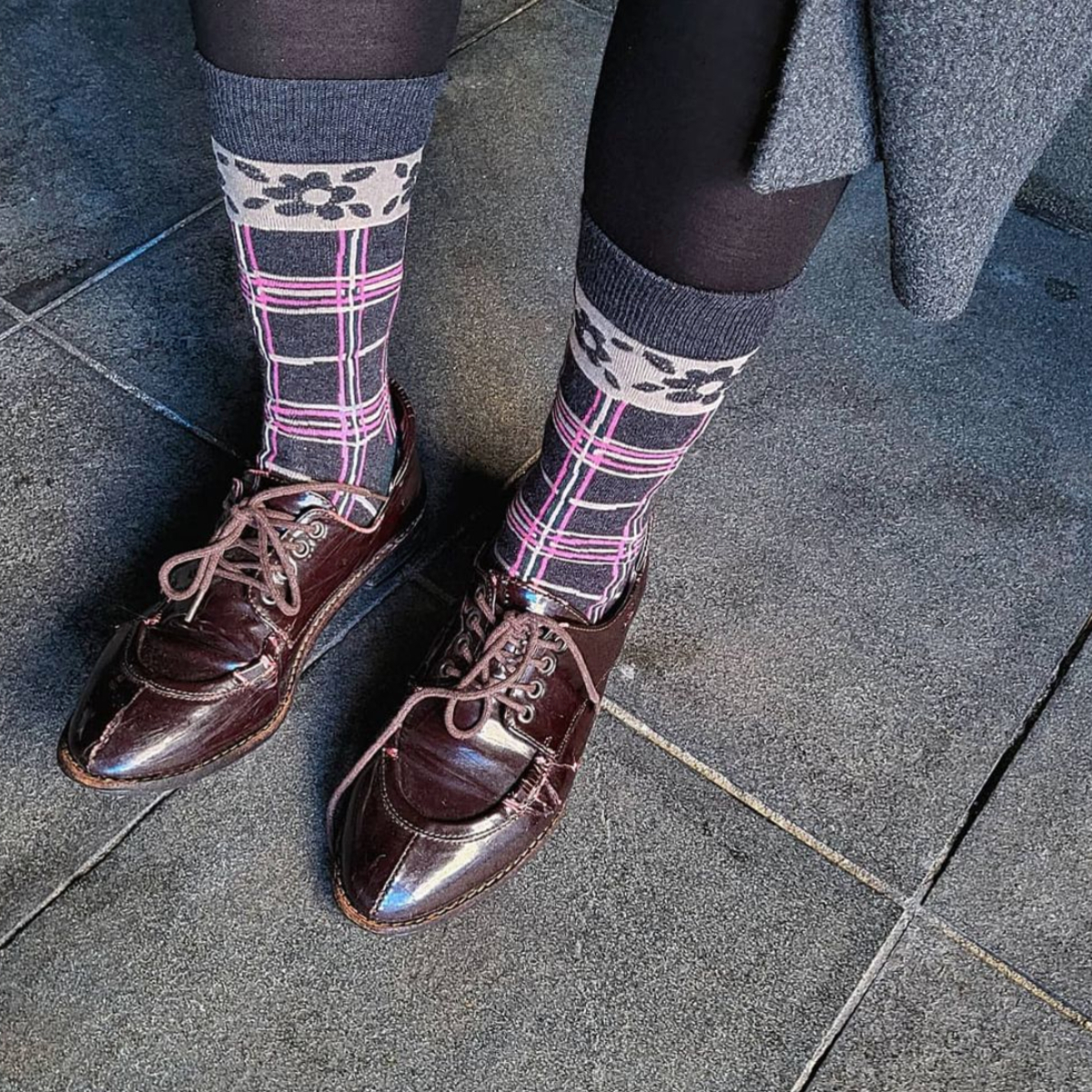 socks appeal,inapsquare,g-dragon,lisa,blackpink,lisa圍巾,楊丞琳,楊丞琳襪子,北歐風,襪子,襪控