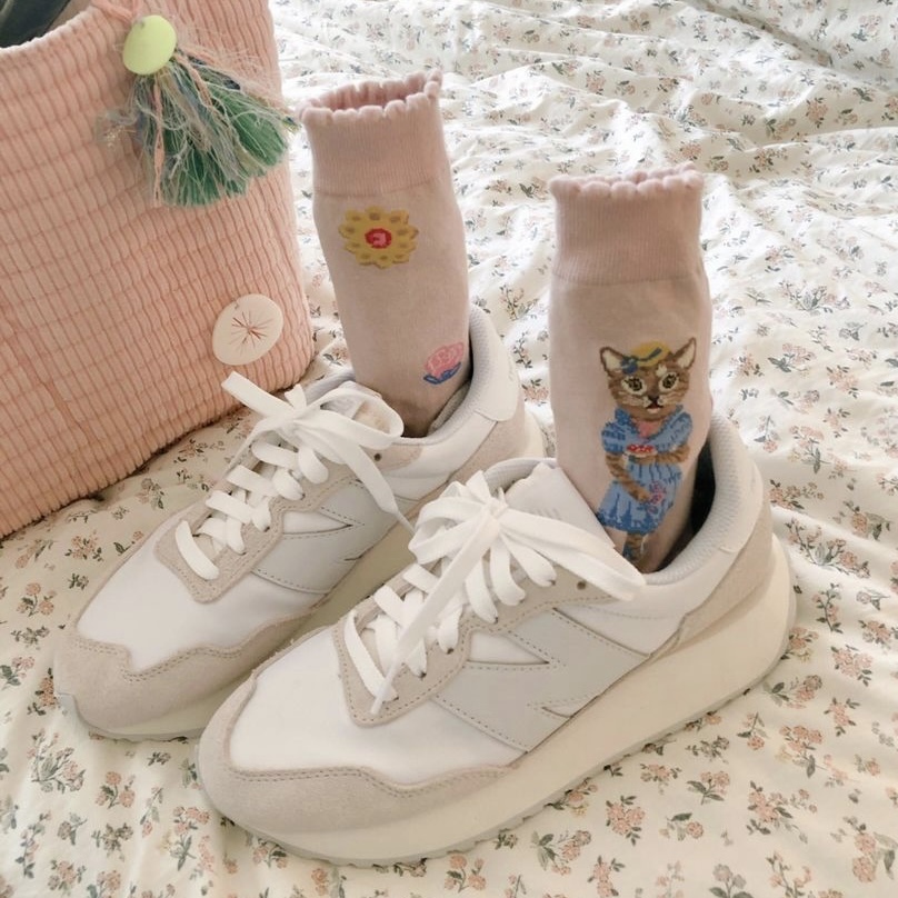 socks appeal,inapsquare,g-dragon,lisa,blackpink,lisa圍巾,楊丞琳,楊丞琳襪子,北歐風,襪子,襪控