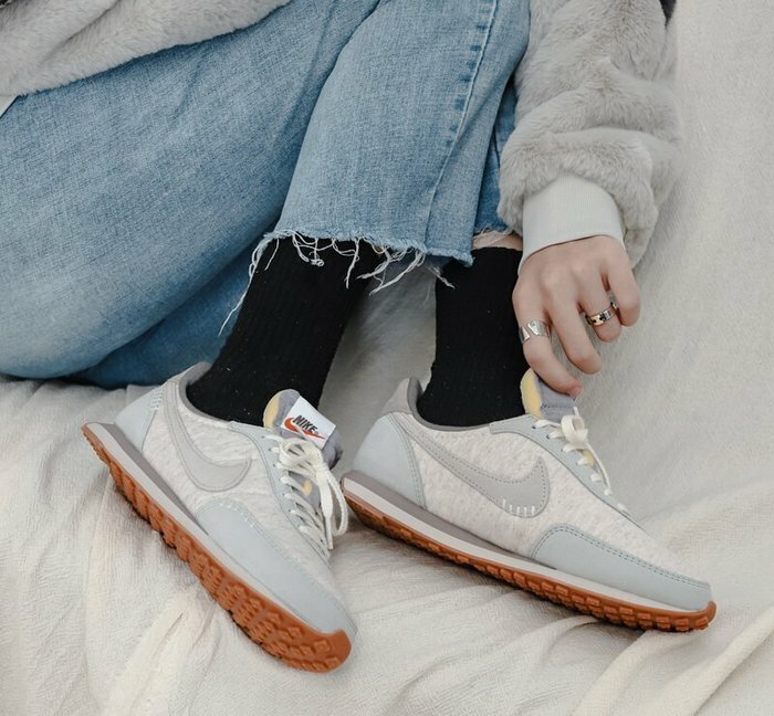 NIKE W WAFFLE TRAINER 2 SE 麂皮 復古休閒鞋(灰)