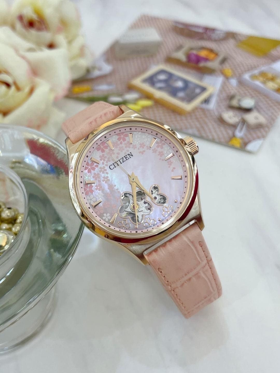 【CITIZEN 星辰】LADY'S系列 櫻雨紛飛機械套組 PC1019-66Y 34mm 現代鐘錶