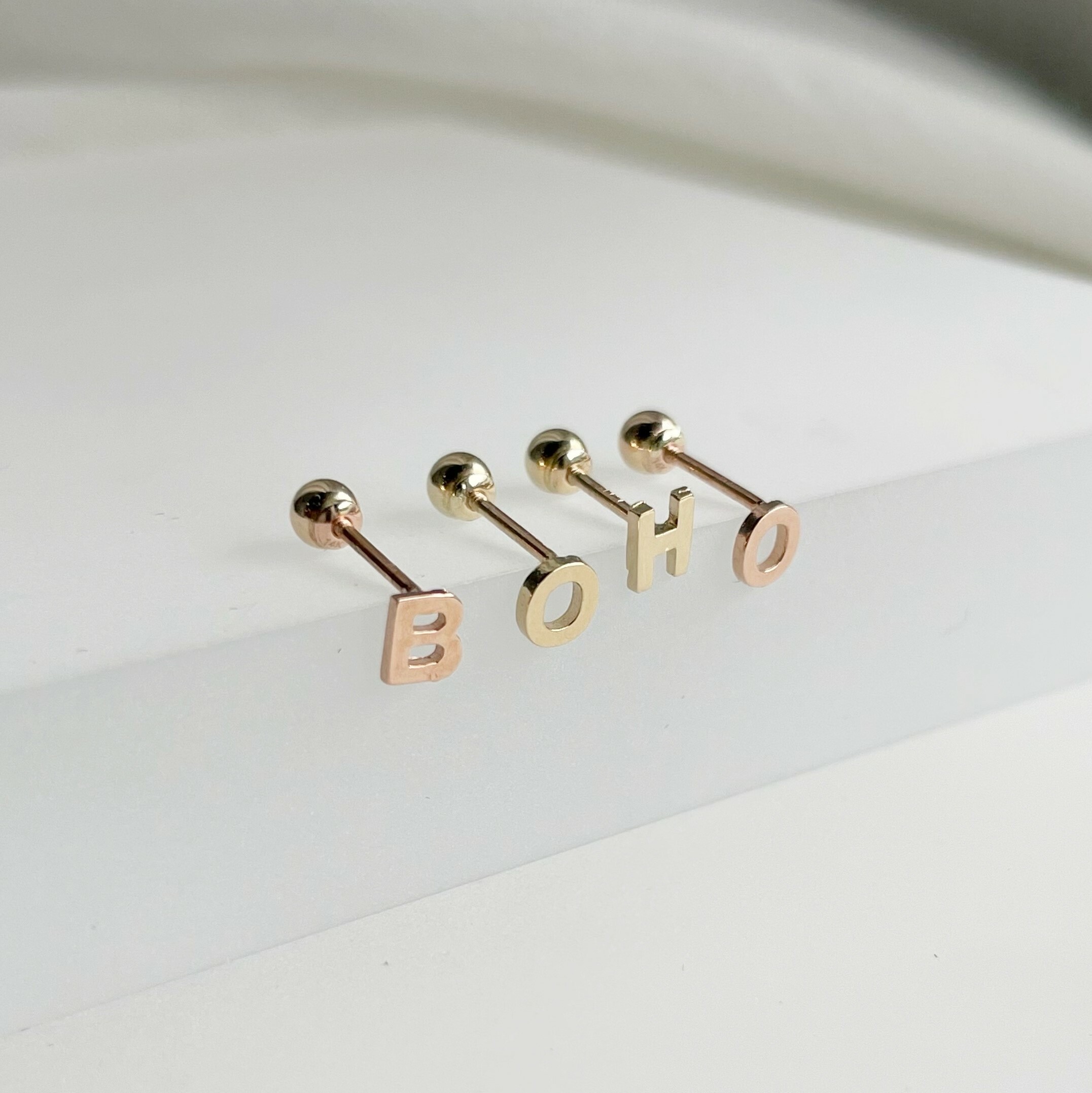 14K字母轉珠耳環