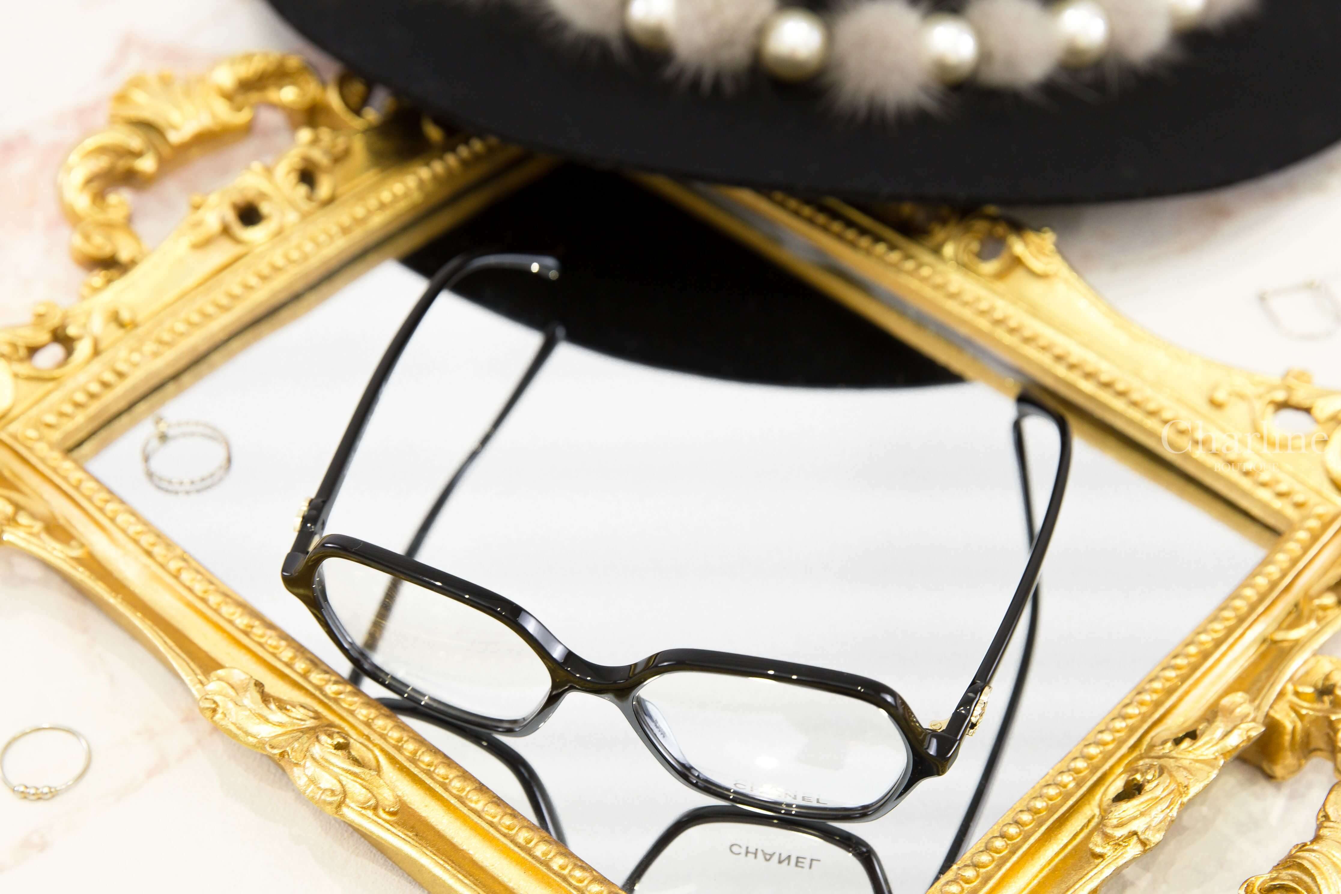 Chanel Butterfly Sunglasses 黑色蝴蝶形側邊黑金水鑽皮穿鍊CC平光眼鏡-Charline Boutique 精品代購