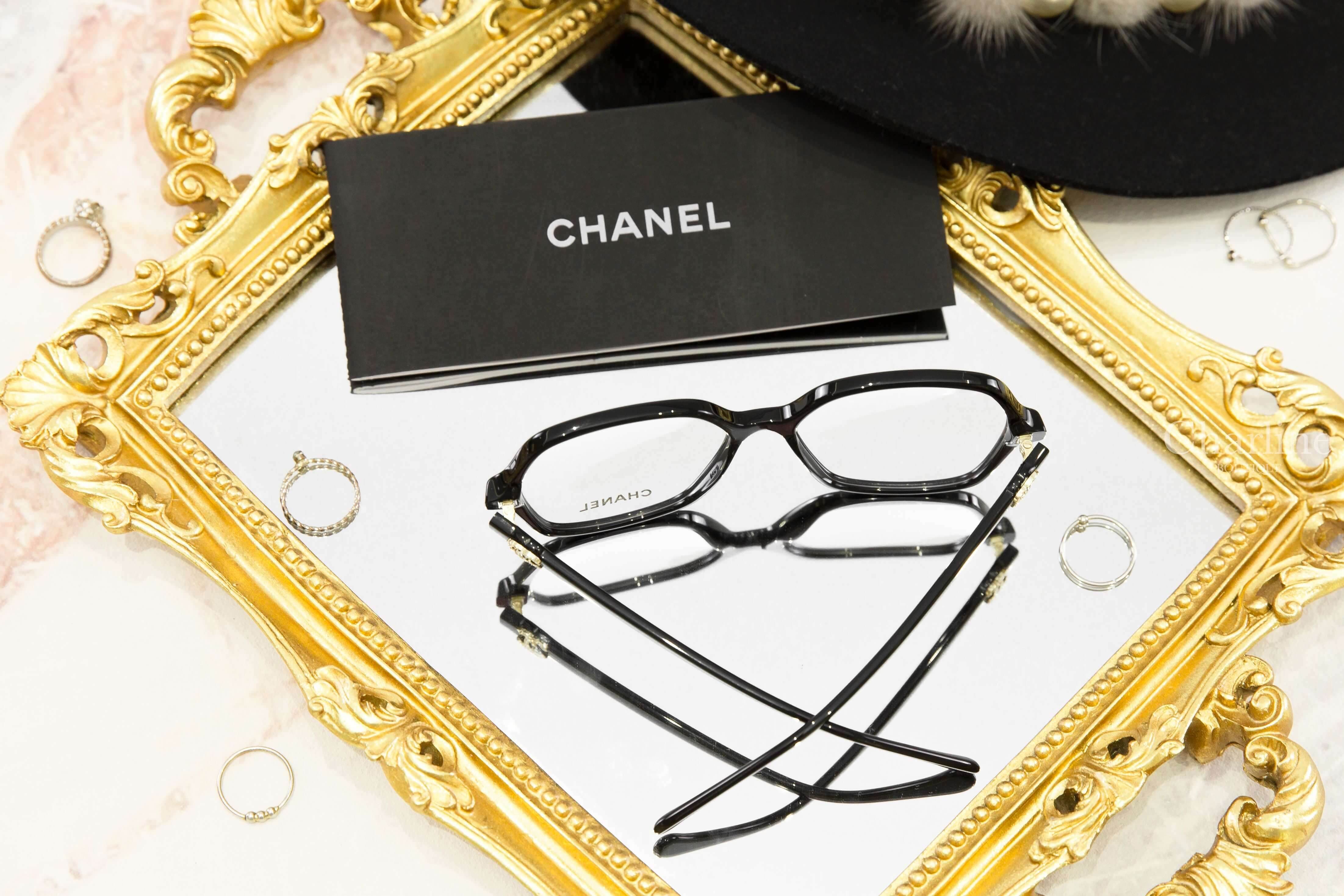 Chanel Butterfly Sunglasses 黑色蝴蝶形側邊黑金水鑽皮穿鍊CC平光眼鏡-Charline Boutique 精品代購