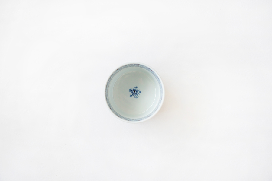 文三窯(三宅製陶所)-玉繫紋樣 蕎麥豬口(大)