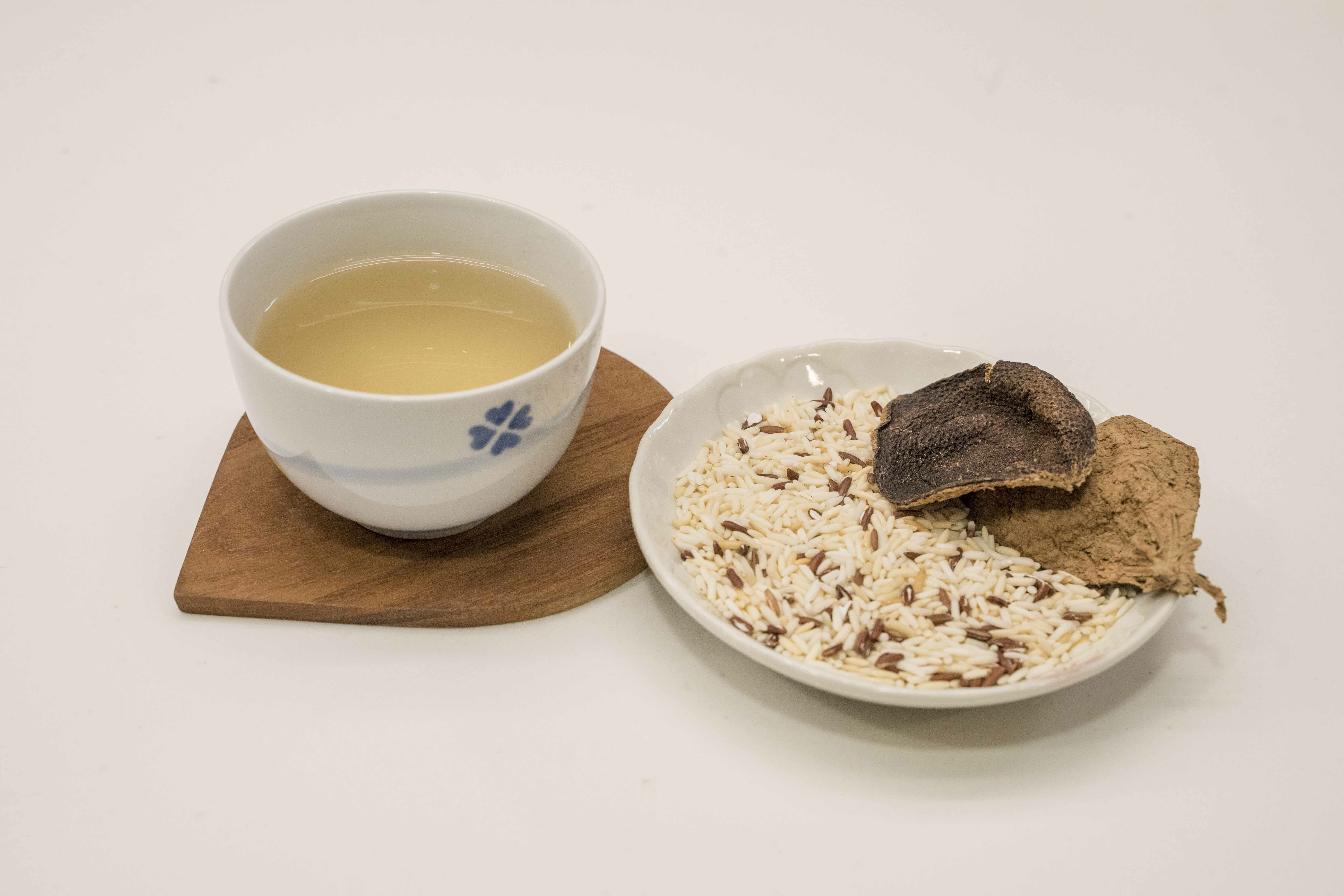陳皮炒米茶 (養脾胃、去水腫）