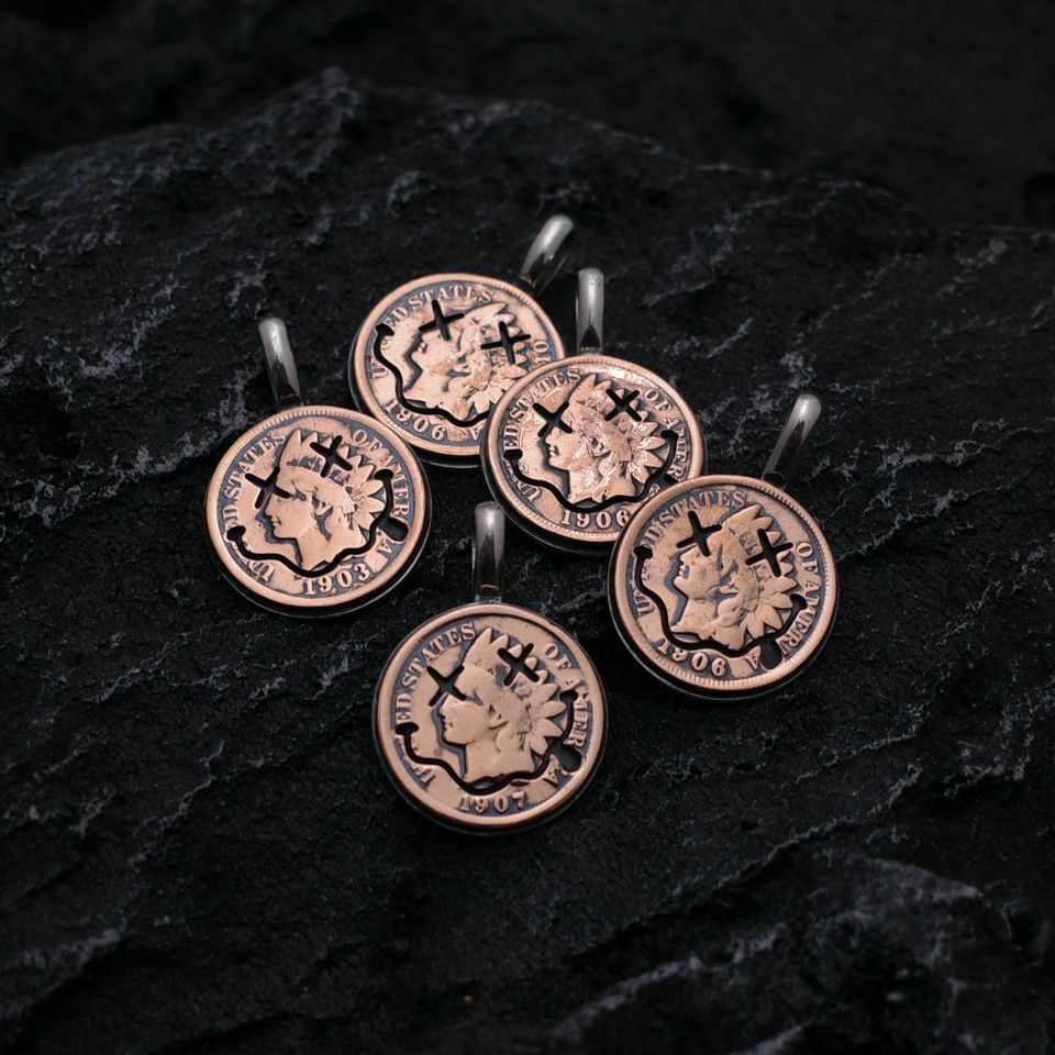 North Works 涅槃笑臉紅銅硬幣吊墜 N-603A