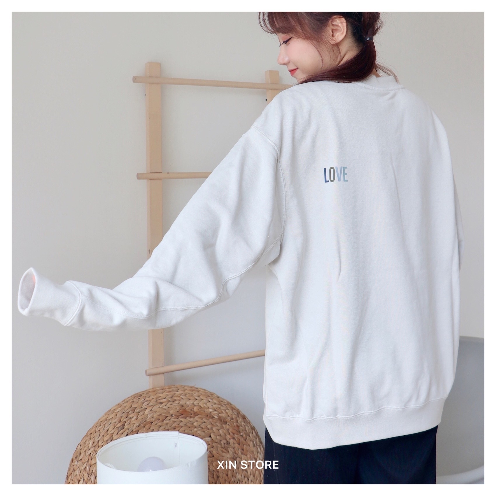 【現貨】Nike NSW Love Crew 字勾 刺繡 復古 情人節 大學tee 米灰 深藍