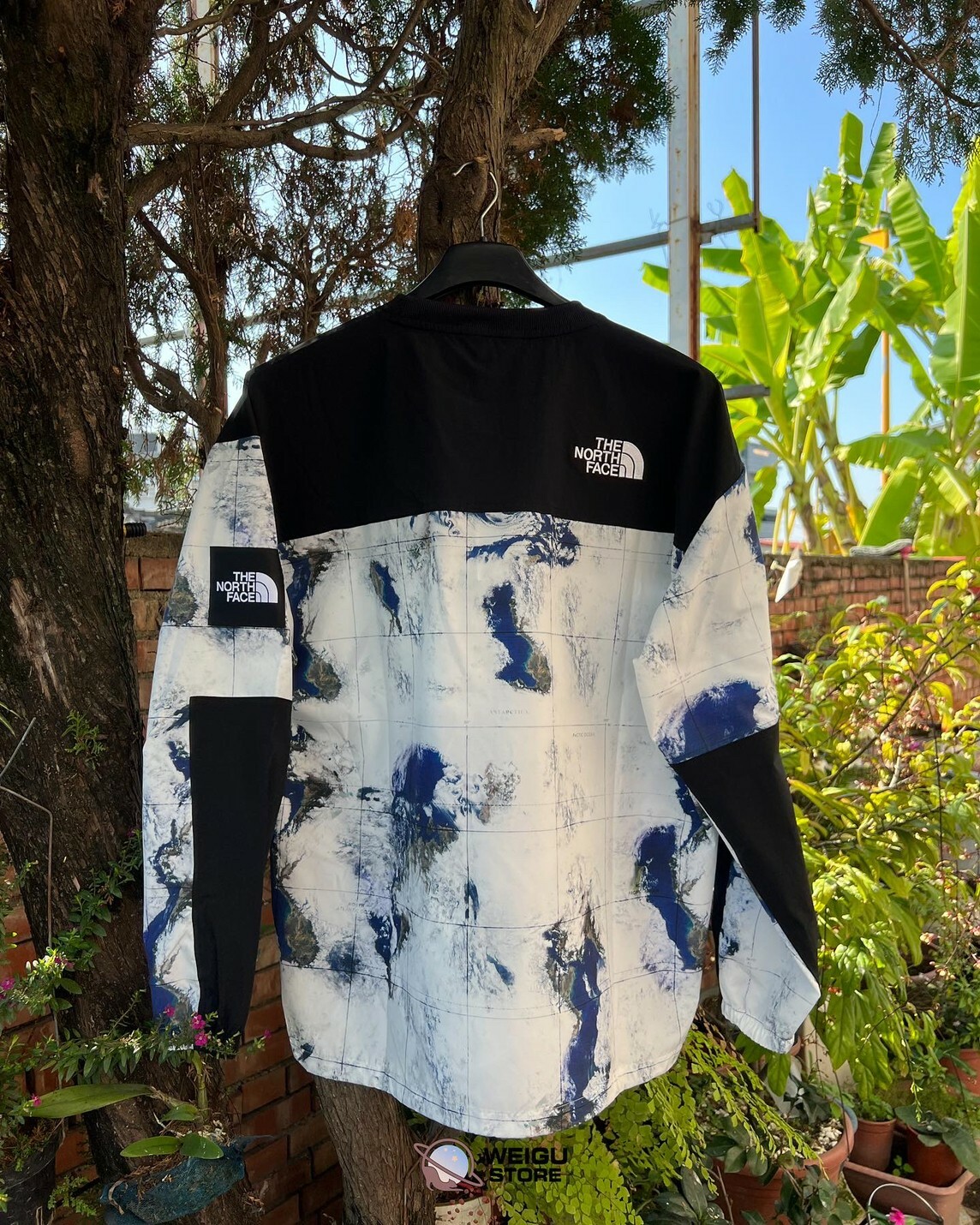 The North Face Novelty Albany Crewneck 尼龍上衣 雲層氣象