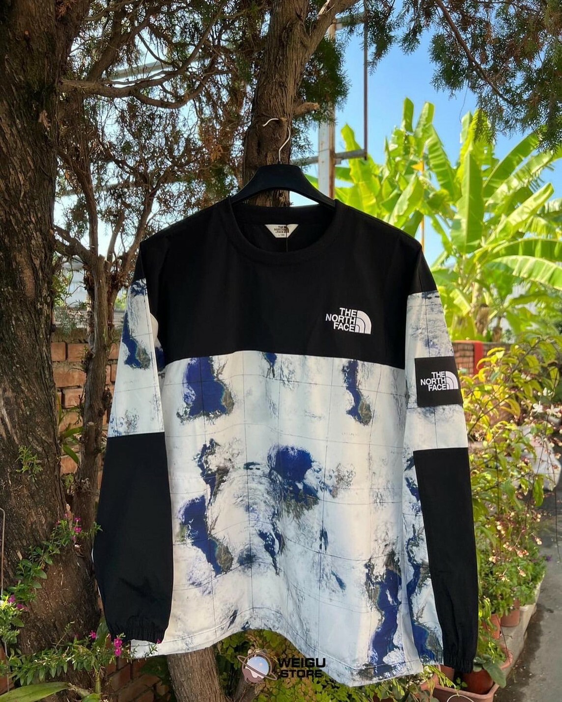 The North Face Novelty Albany Crewneck 尼龍上衣 雲層氣象
