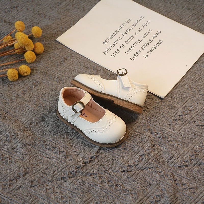 質感雕花娃娃鞋