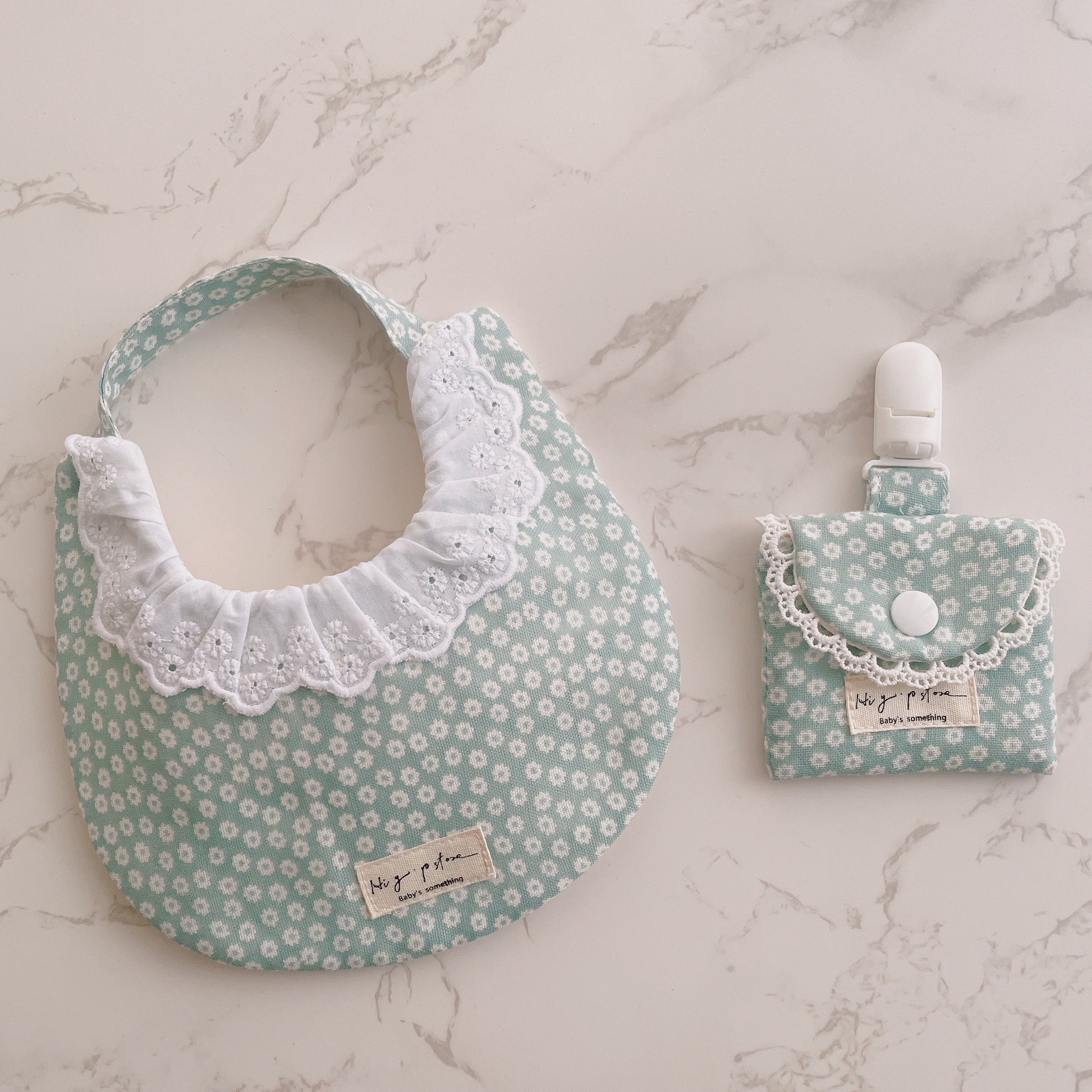 Hi Y.P store-手作圍兜-瓦藍花兒