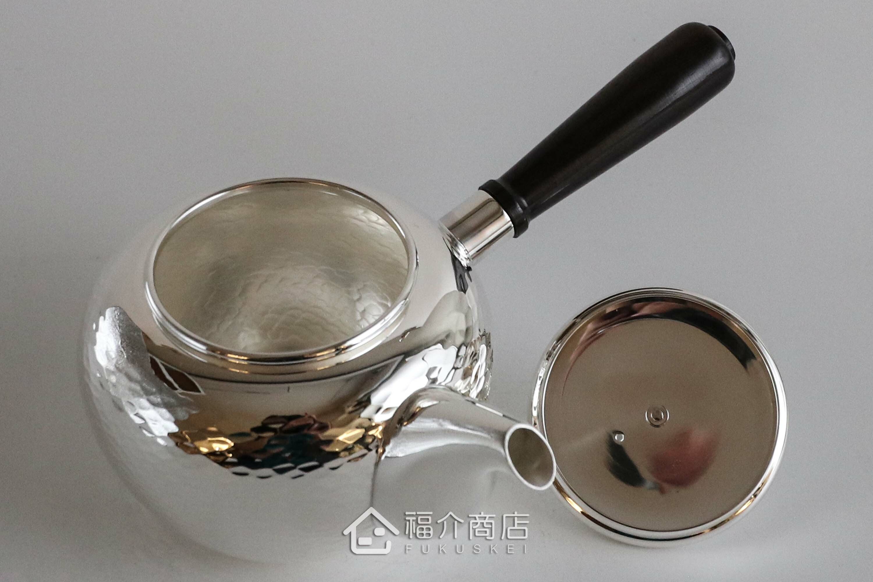 泡茶用的日本純銀茶壺