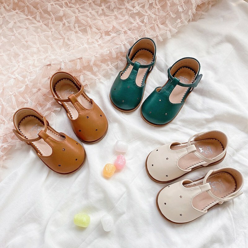 秋 質感鏤空娃娃鞋