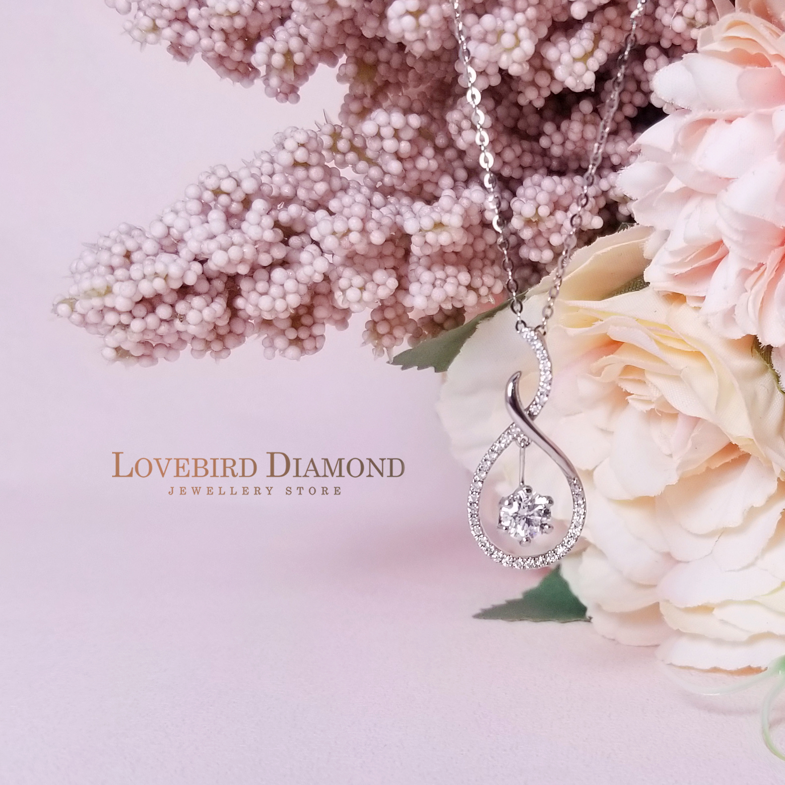 18K白金GIA天然鑽石吊墜