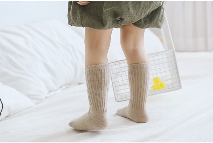 4.涼秋 素色襪